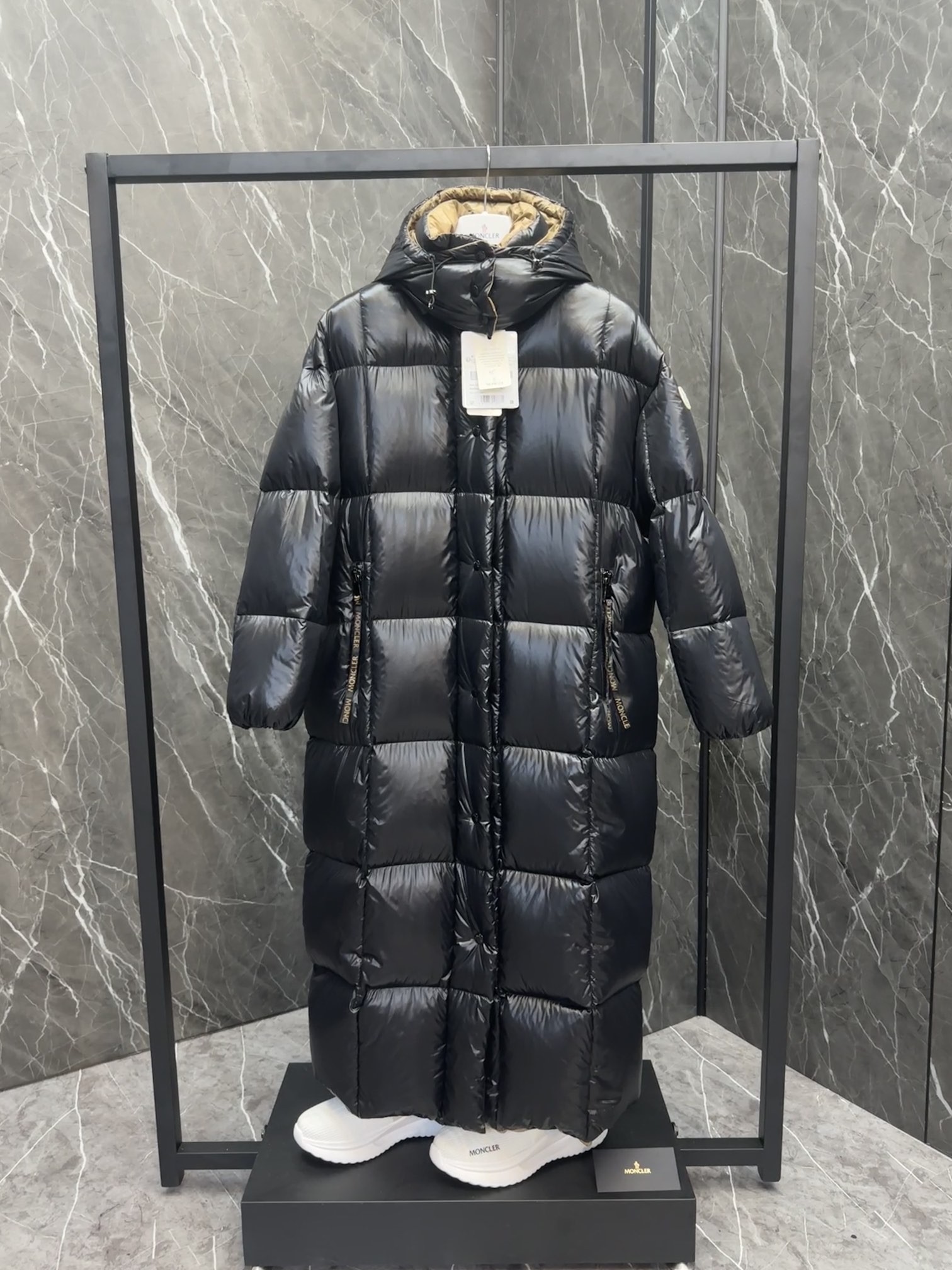 Plumas de ganso premium⬆️ Chaqueta de plumas larga para mujer Moncler Parnaiba. (⚠️Relleno de cuello de ganso europeo d…