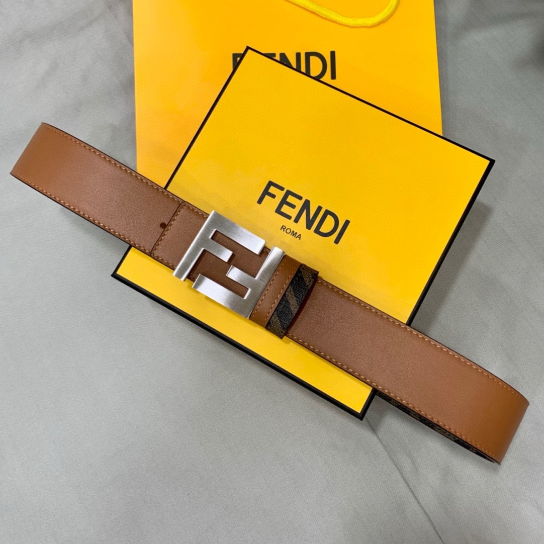 FENDI芬迪专柜同款宽4.0CM双环正反用腰带FF按钉搭扣土黄色CuoioRomano皮革材质反面面料