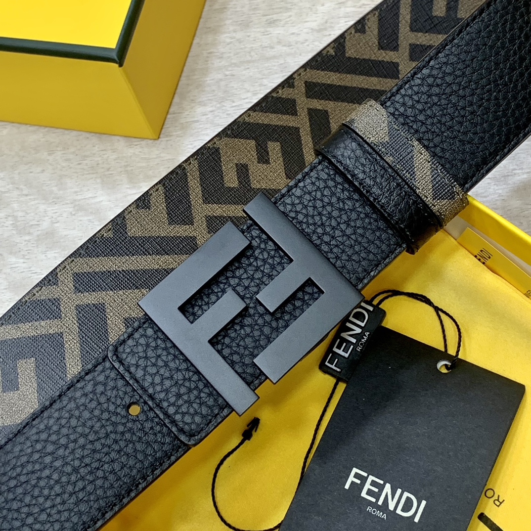FENDI芬迪专柜同款宽4.0CM双环正反用腰带FF按钉搭扣黑色CuoioRomano皮革材质反面面料带