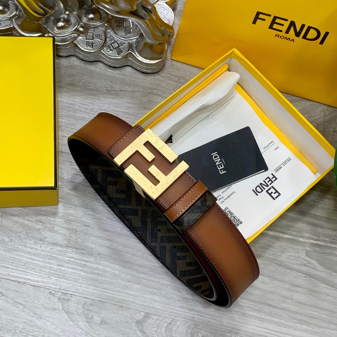 FENDI芬迪专柜同款宽4.0CM双环正反用腰带FF按钉搭扣双色CuoioRomano皮革材质反面面料带