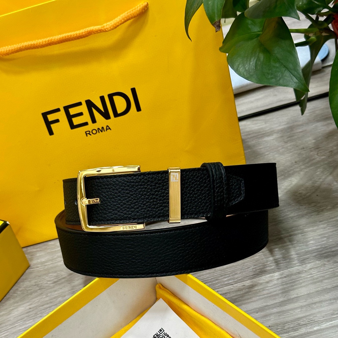 FENDI芬迪宽35mm原单进口双面头层牛皮搭配原版精品针扣时尚潮流休闲百搭款完美的手感.油边精细的做工