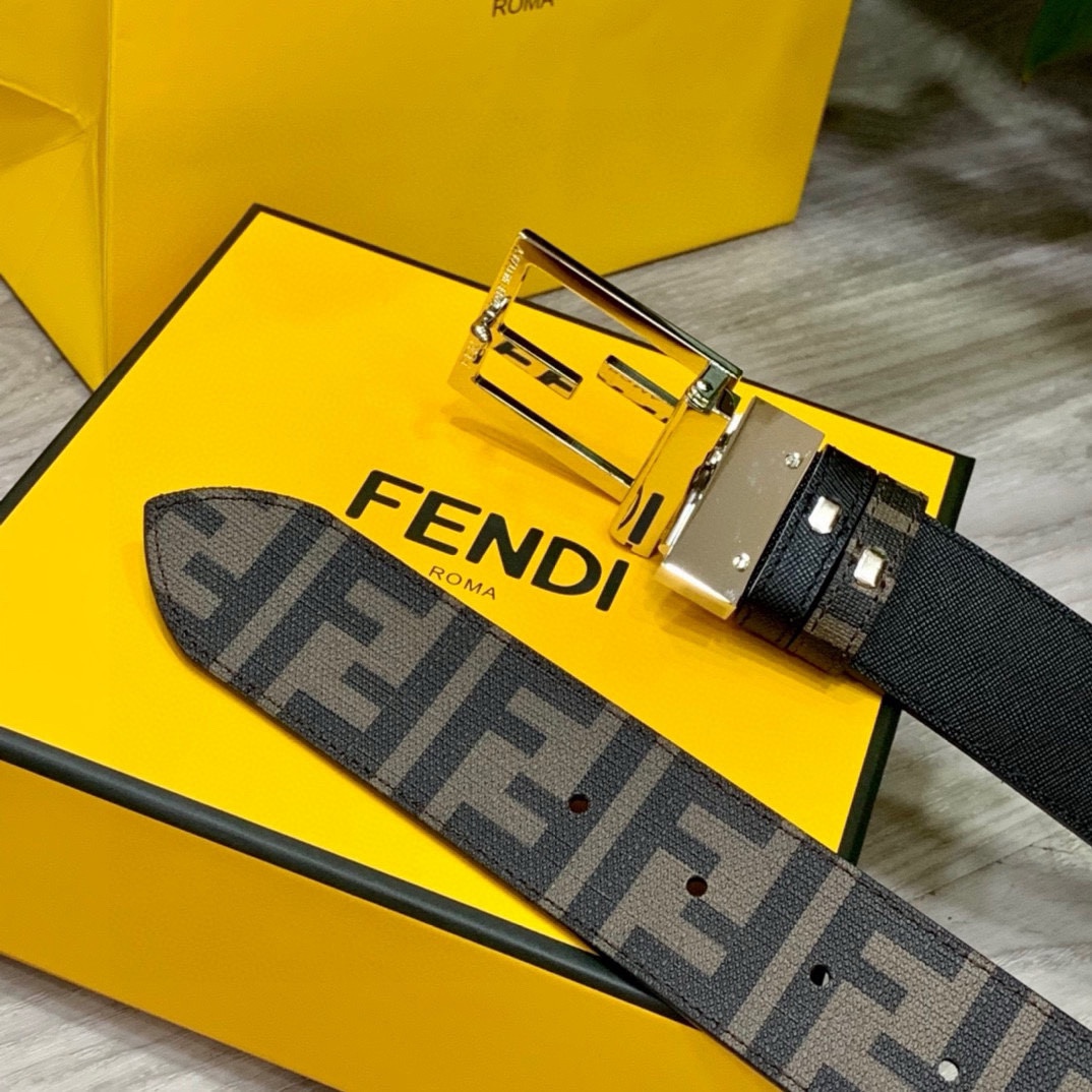 FENDI芬迪专柜同款宽4.0CM双环正反用腰带FF按钉搭扣黑色CuoioRomano皮革材质反面面料带