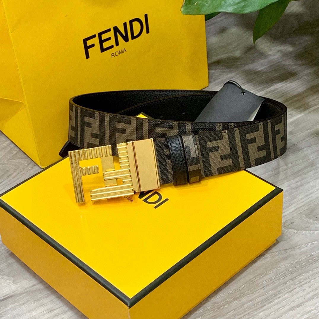 FENDI芬迪专柜同款宽4.0CM双环正反用腰带FF按钉搭扣黑色CuoioRomano皮革材质反面面料带