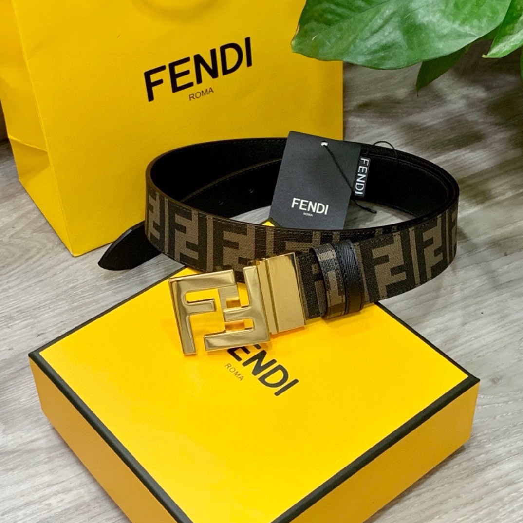 FENDI芬迪专柜同款宽4.0CM双环正反用腰带FF按钉搭扣黑色CuoioRomano皮革材质反面面料带