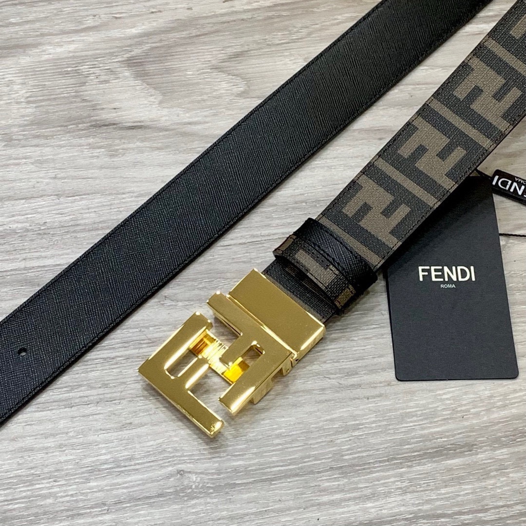 FENDI芬迪专柜同款宽4.0CM双环正反用腰带FF按钉搭扣黑色CuoioRomano皮革材质反面面料带