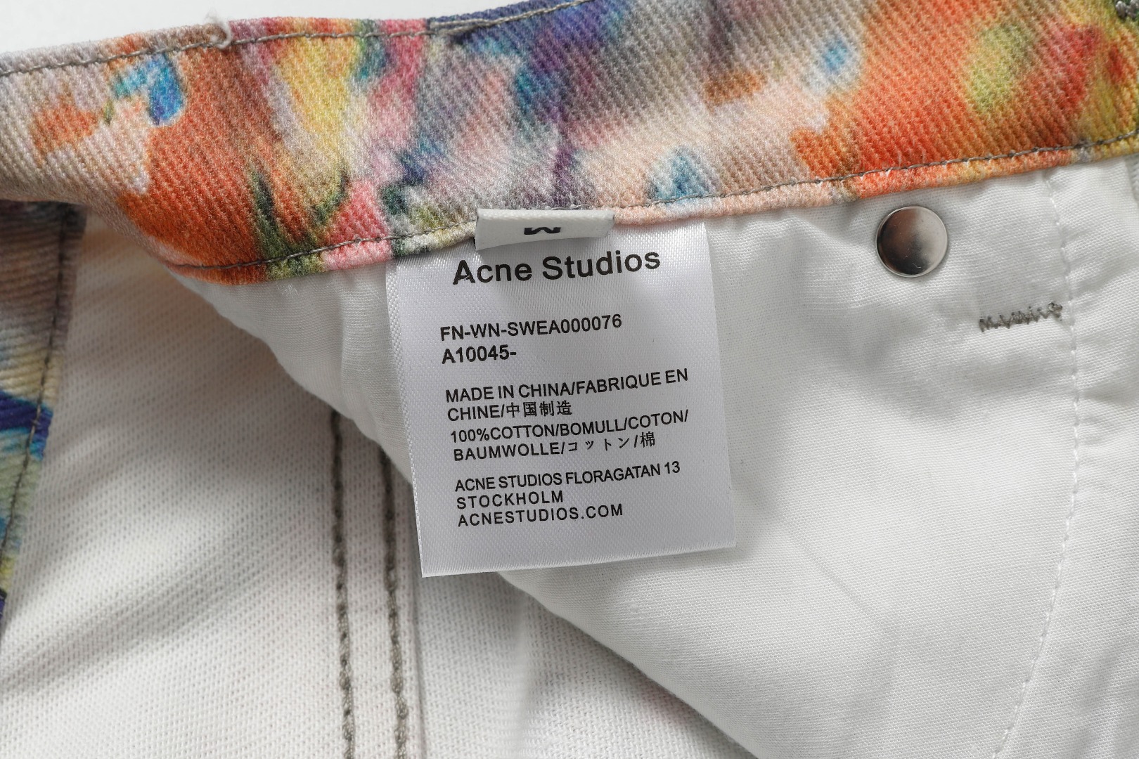 Acne Studio AC-Pants King: 3D-Printed Jeans for Fashionable Street Style - 图片 8