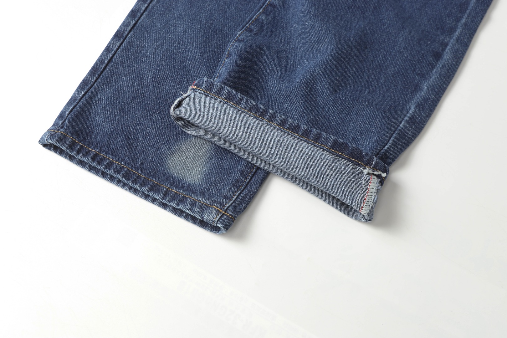 Louis Vuitton/路易威登 25ss 局部激光火烧牛仔裤-Chinese UA Cheap High Quatity Brand Clothes Bags handbags Sneakers wholesale wholesaler seller from China Factory suppliers Fashion Clothing Shoes best Quality Beautiful Price Louis Vuitton/路易威登 25ss 局部激光火烧牛仔裤