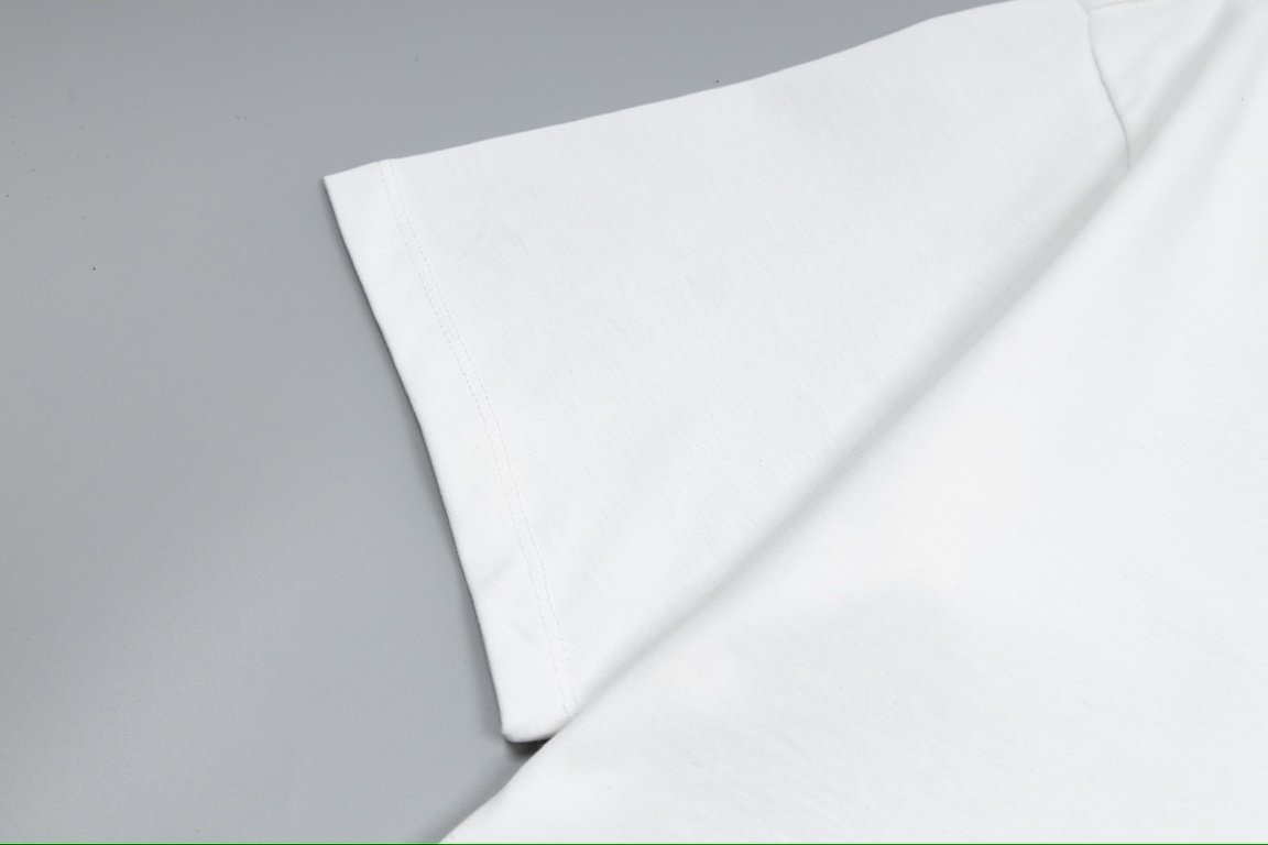 精品DIOR定织领口提花短袖面料规格采用实打实280g100%纯棉针织内的兰博基尼定织定染！属于高敏感特