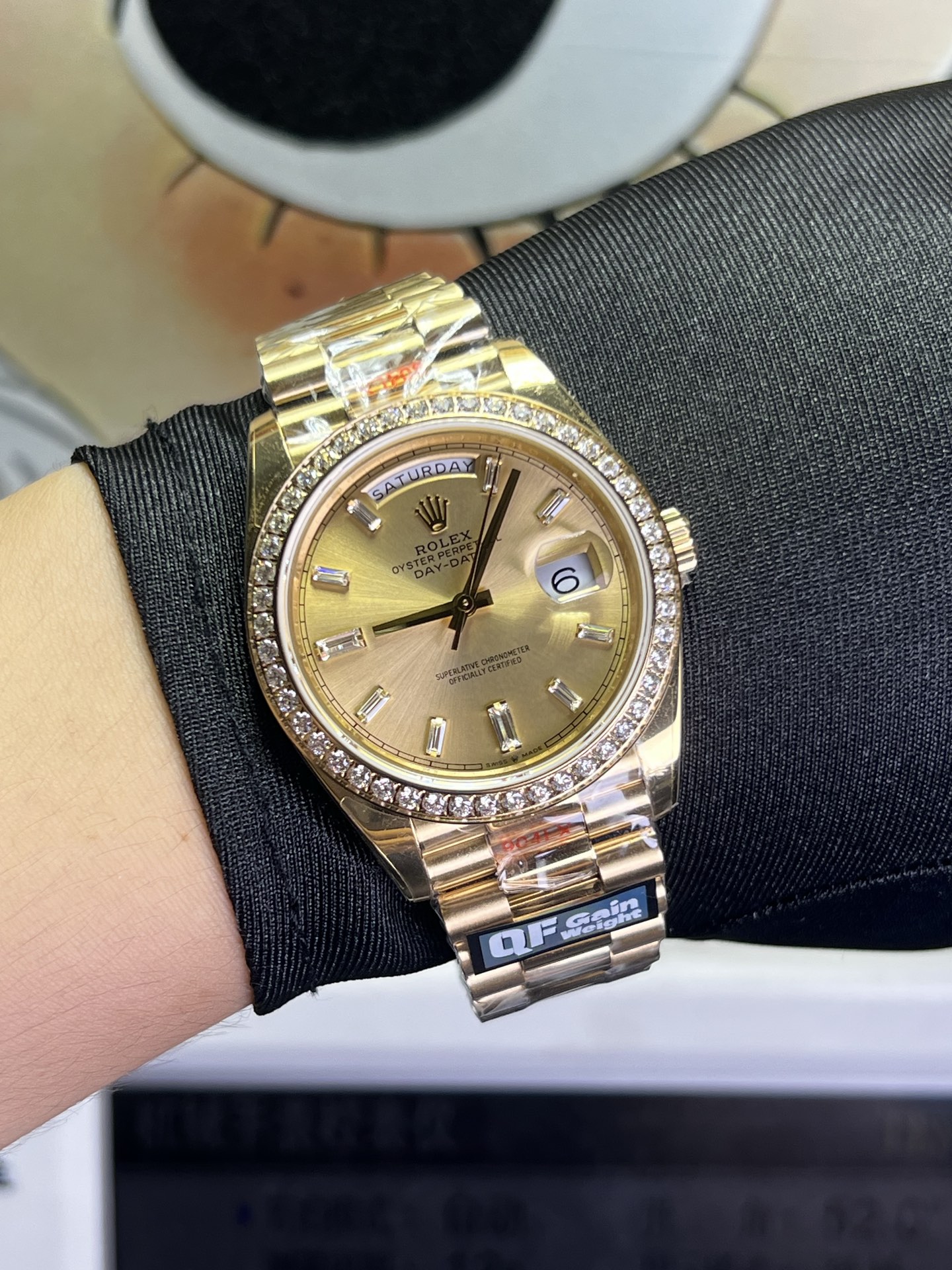 NO:945371,QF Rolex Weekly Diary DD yellow rock sugar diamond ring, rolex19860909QF 劳力士 星期日志DD 黄冰糖钻圈,,rolex,Watch