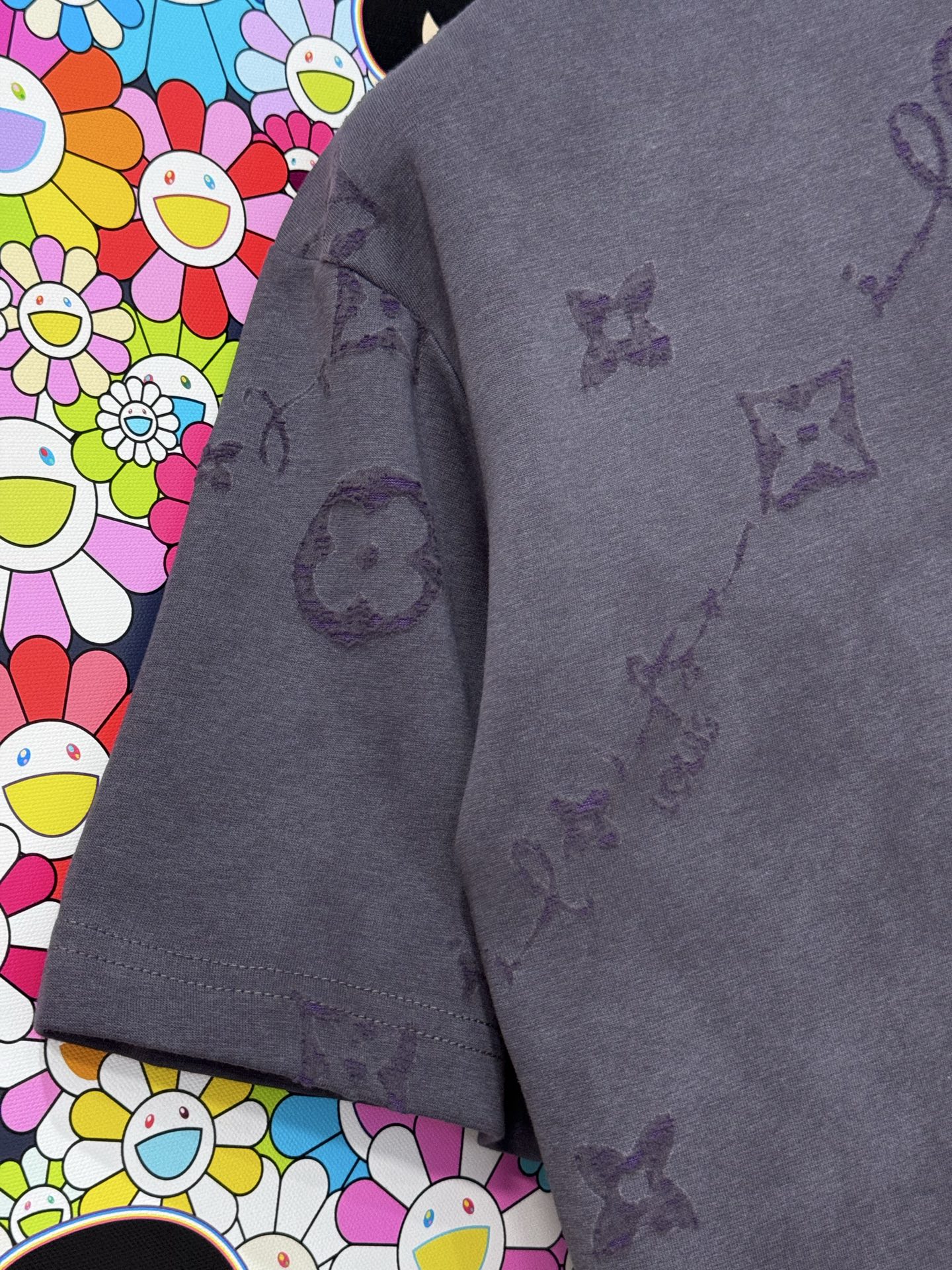 Louis Vuitton LV26SS早春logo烧花提花短袖