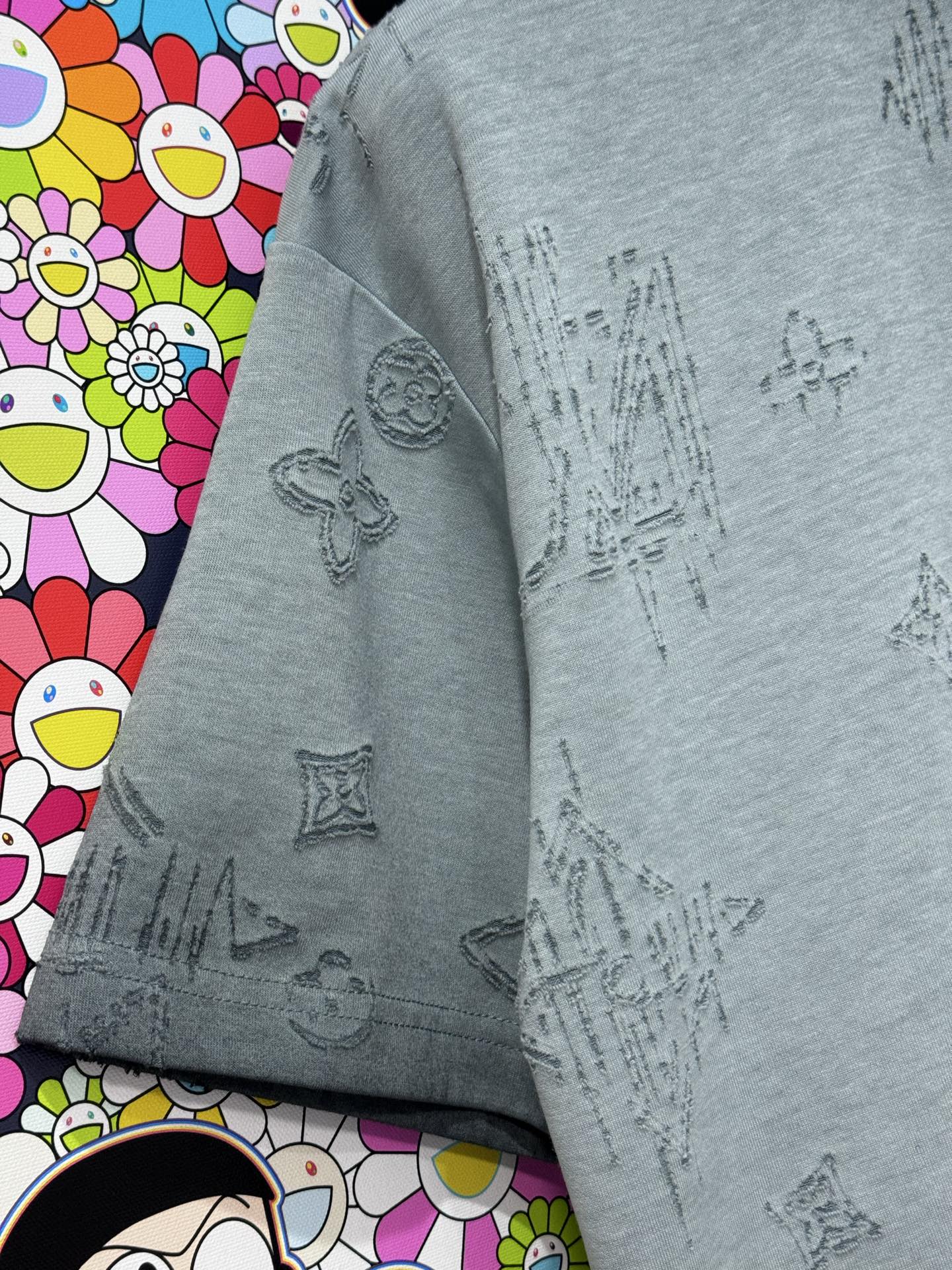 Louis Vuitton LV 26SS早春logo烧花提花短袖