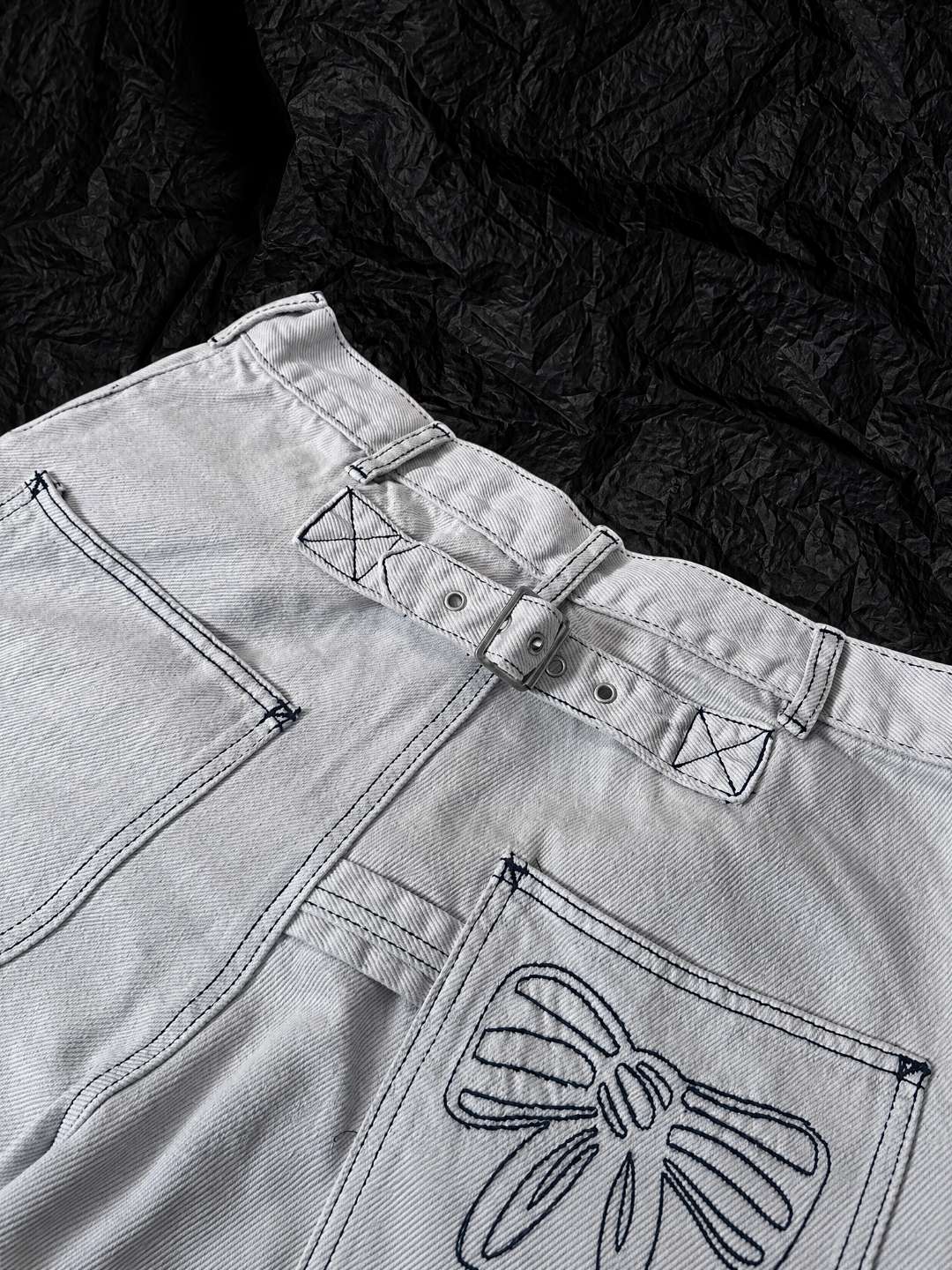 Acne Studios ACNE蝴蝶染色明线灰白牛仔裤