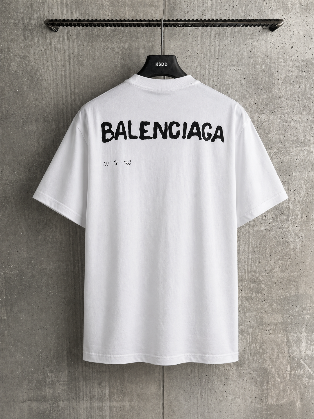 Balenciaga BAL 字母印花落肩短袖