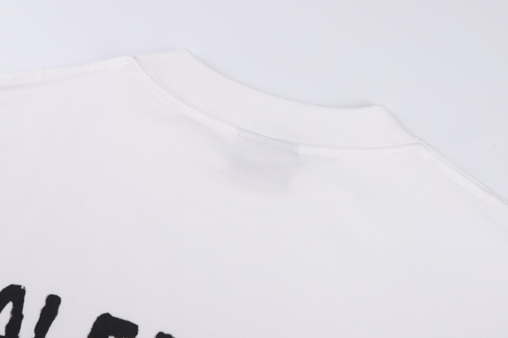 Balenciaga BAL 字母印花落肩短袖