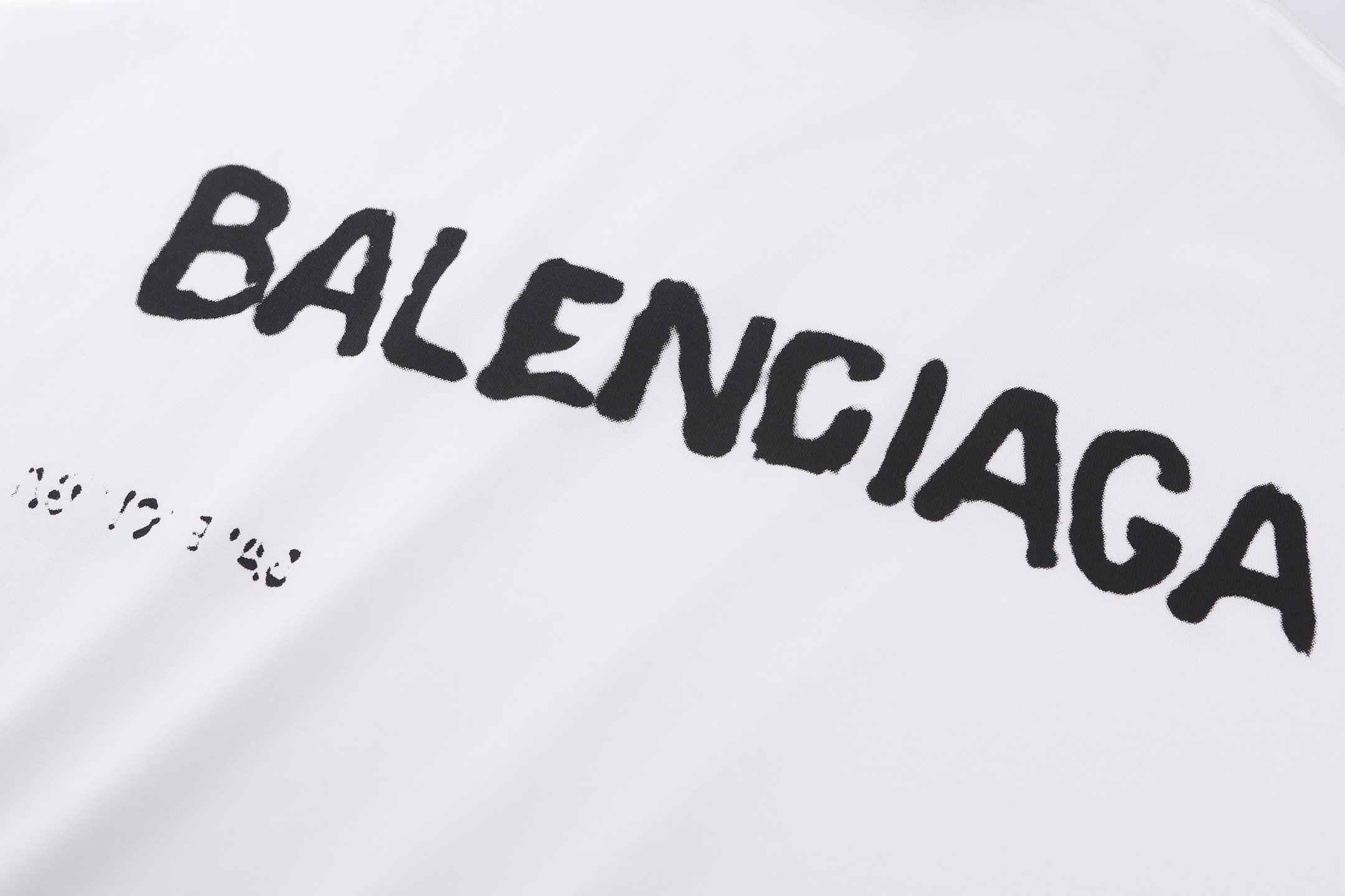Balenciaga BAL 字母印花落肩短袖