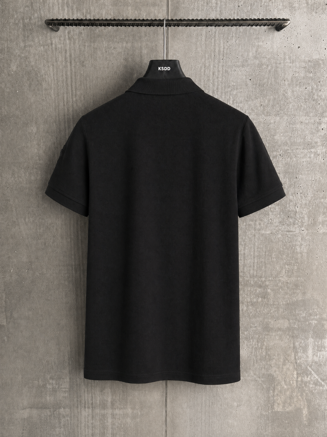 Moncler 蒙口MONCLER 26SS三粒扣Polo短袖