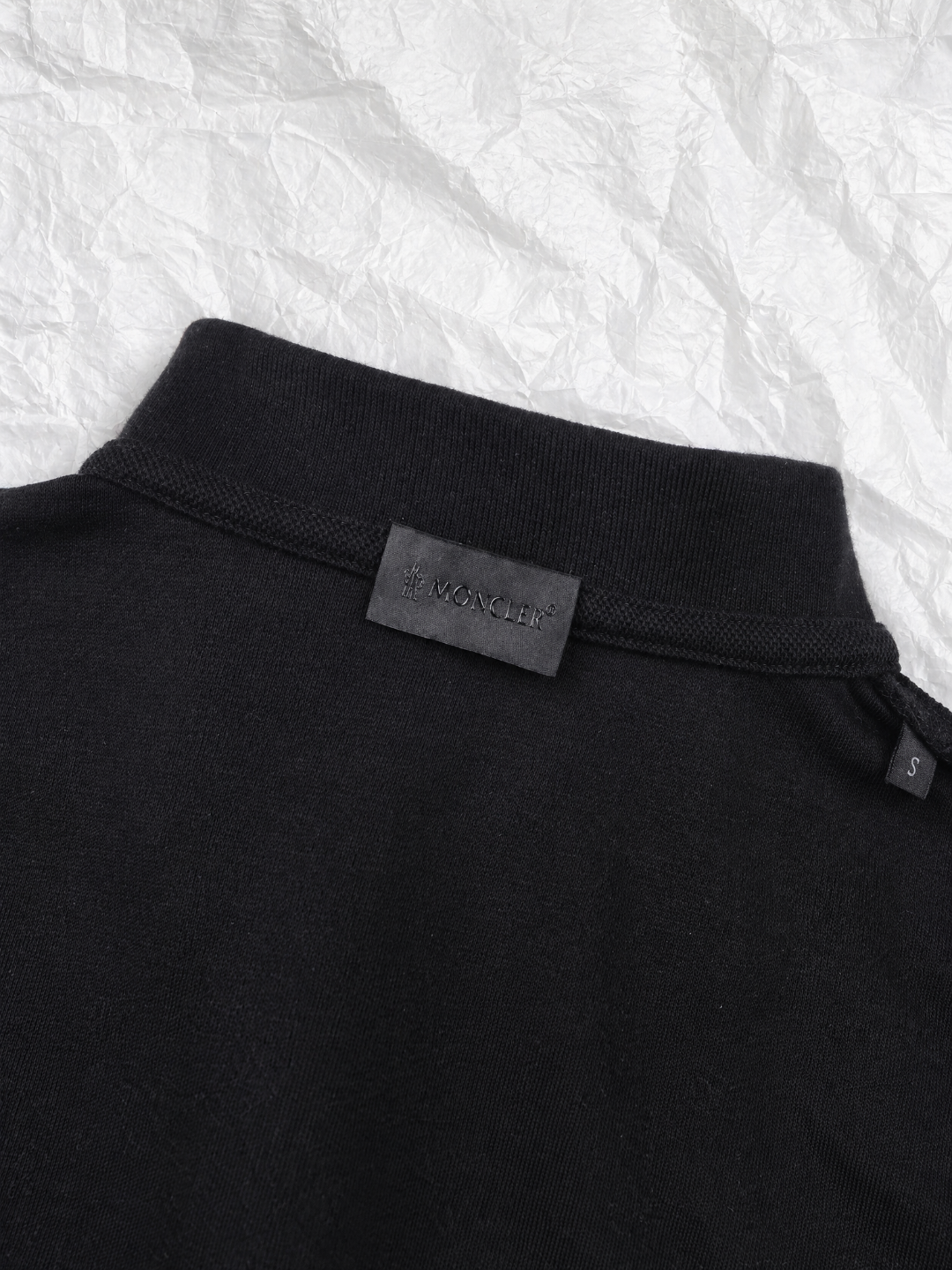 Moncler 蒙口MONCLER 26SS三粒扣Polo短袖