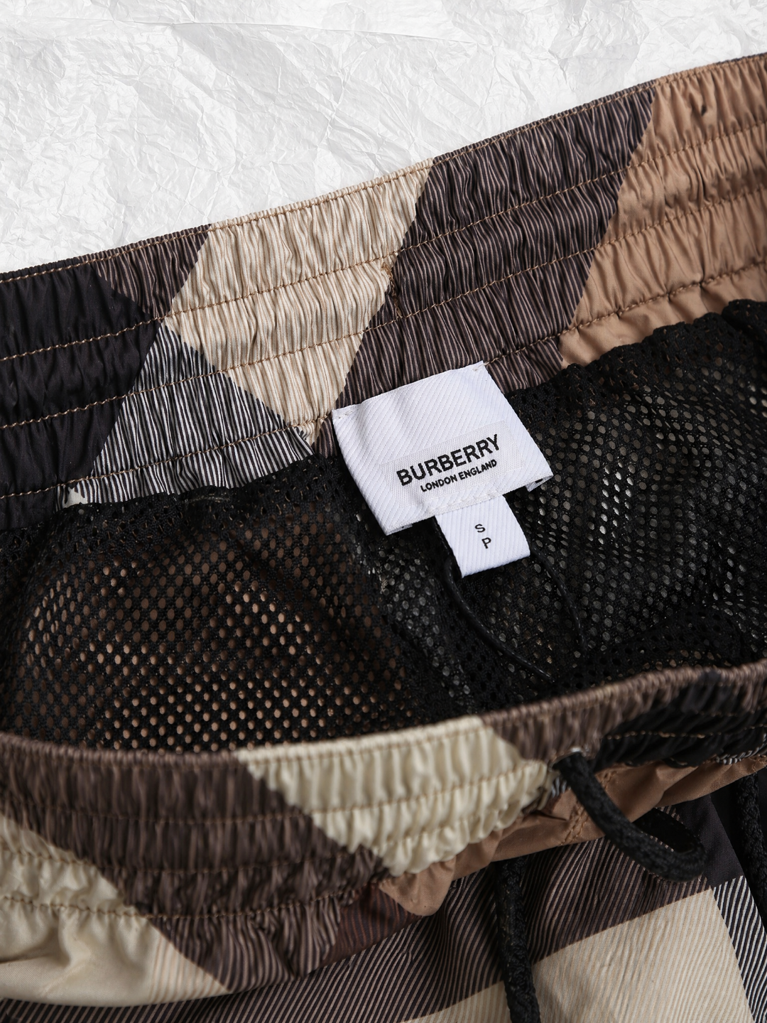 Burberry BBR 格纹沙滩短裤