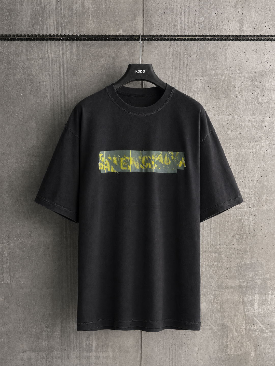 Balenciaga BAL胶带涂鸦短袖