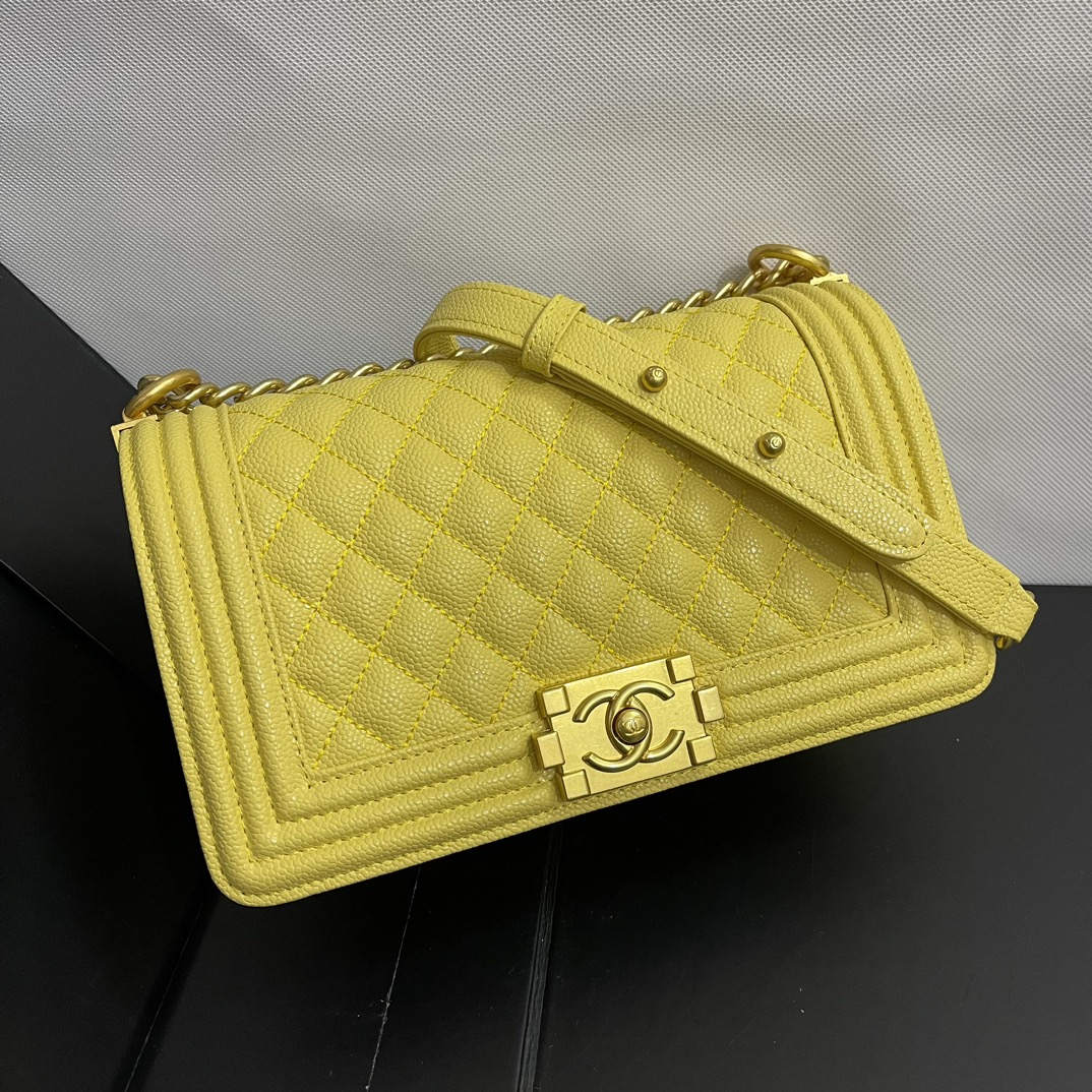 Chanel Classic Flap Bag Taschen Umhängetaschen  & Schultertaschen Junge Gold Hardware Fashion