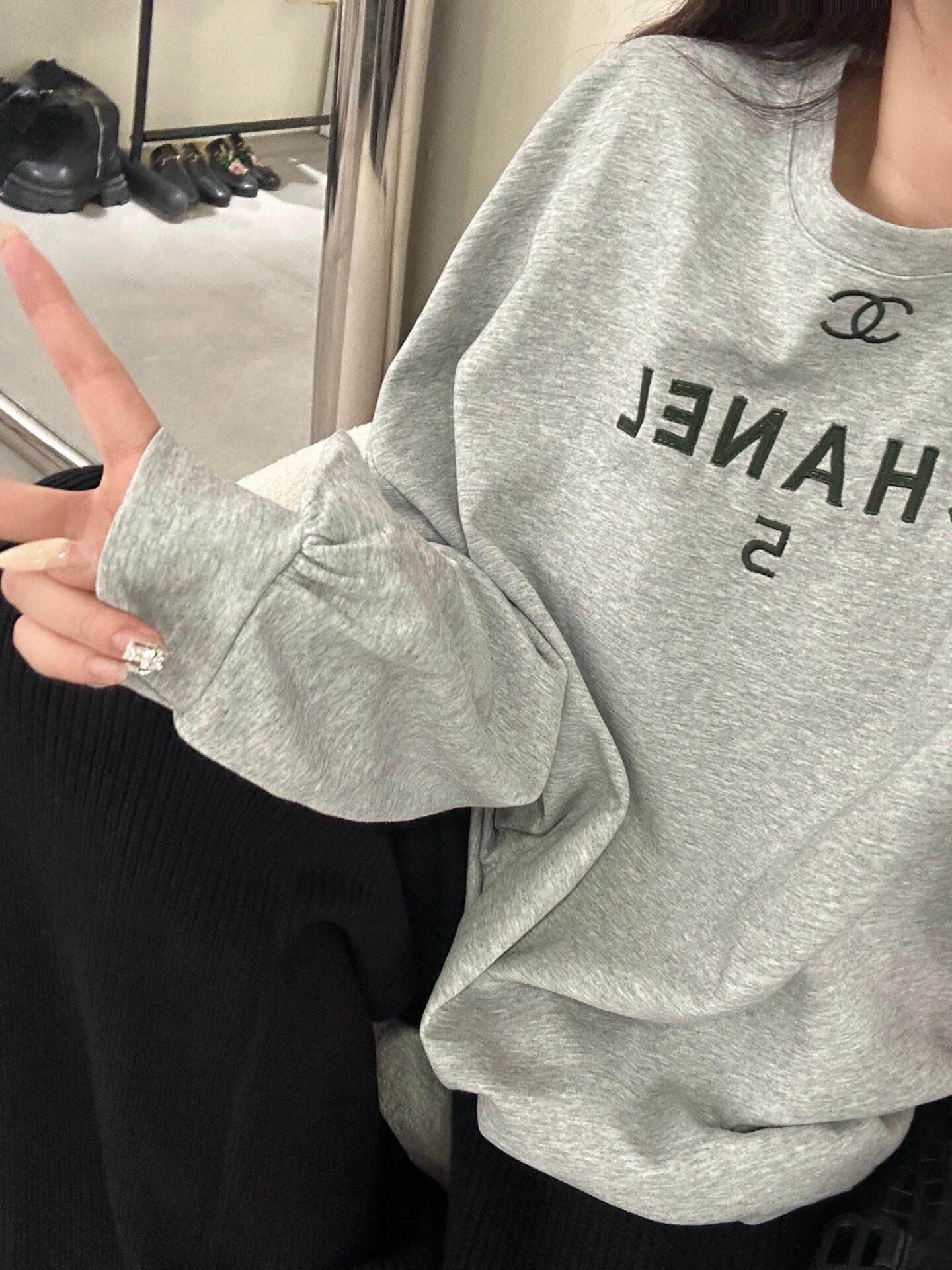 Chanel Ropa Sudaderas Camiseta Bordado Colección primavera – verano Manga larga