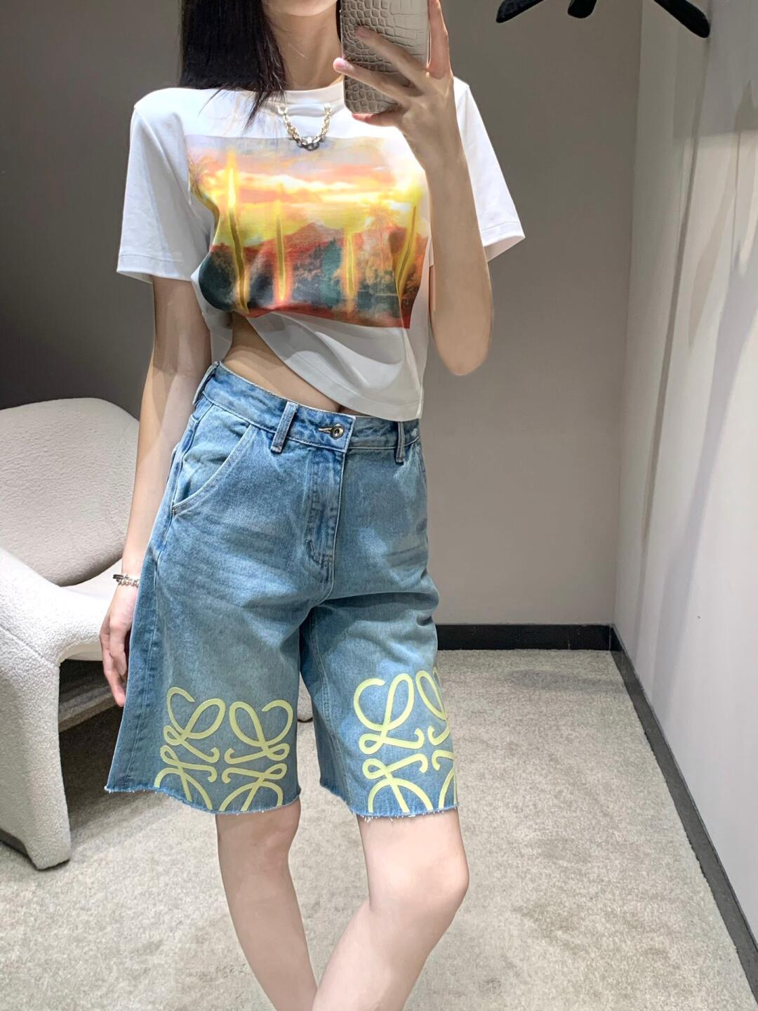 Loewe Embroidered High Waist Denim Shorts Women's Spring Collection 4 i1745219051643 5502 0 4