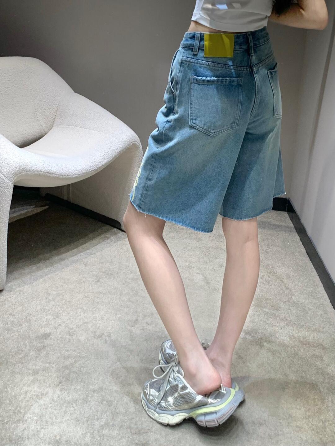Loewe Embroidered High Waist Denim Shorts Women's Spring Collection 6 i1745219051644 5082 0 6