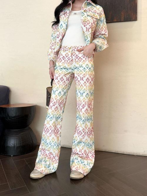 Louis Vuitton 25 Spring New Colorful Embossed Logo Straight-Leg Jeans 1 Louis Vuitton 25 Spring New Colorful Embossed Logo Straight-Leg Jeans