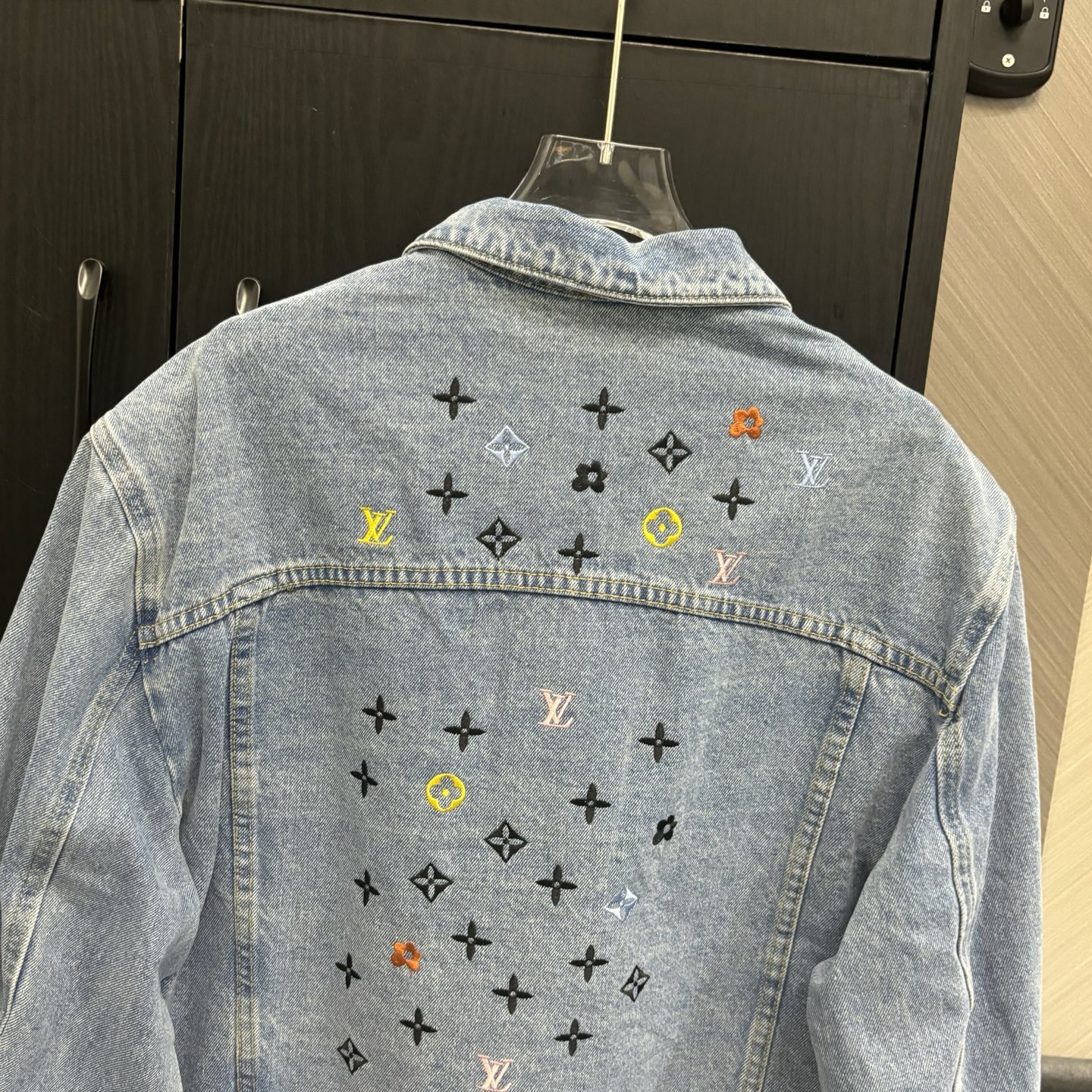 Louis Vuitton Spring Denim Jacket with Embroidered Logos - Light Blue 5 i1753890166977 8044 0 5