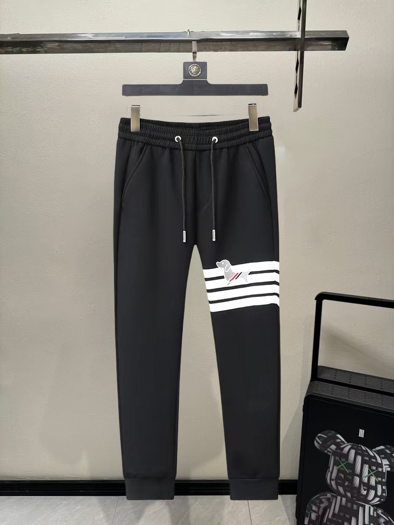 _diw9sf2buljnBt56Tue1PqJUKFsqFCHf5NWmqoA