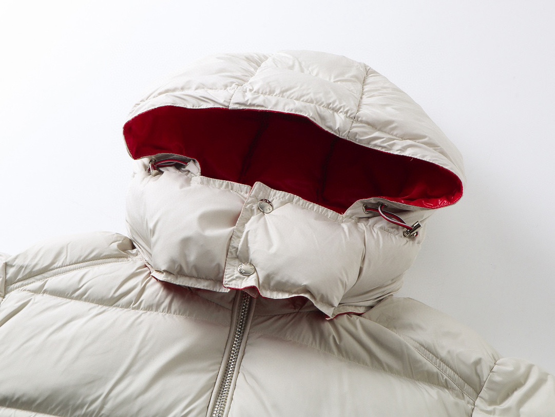 Moncler 蒙口羽绒服 可脱卸式連帽デザイン・米白・黒