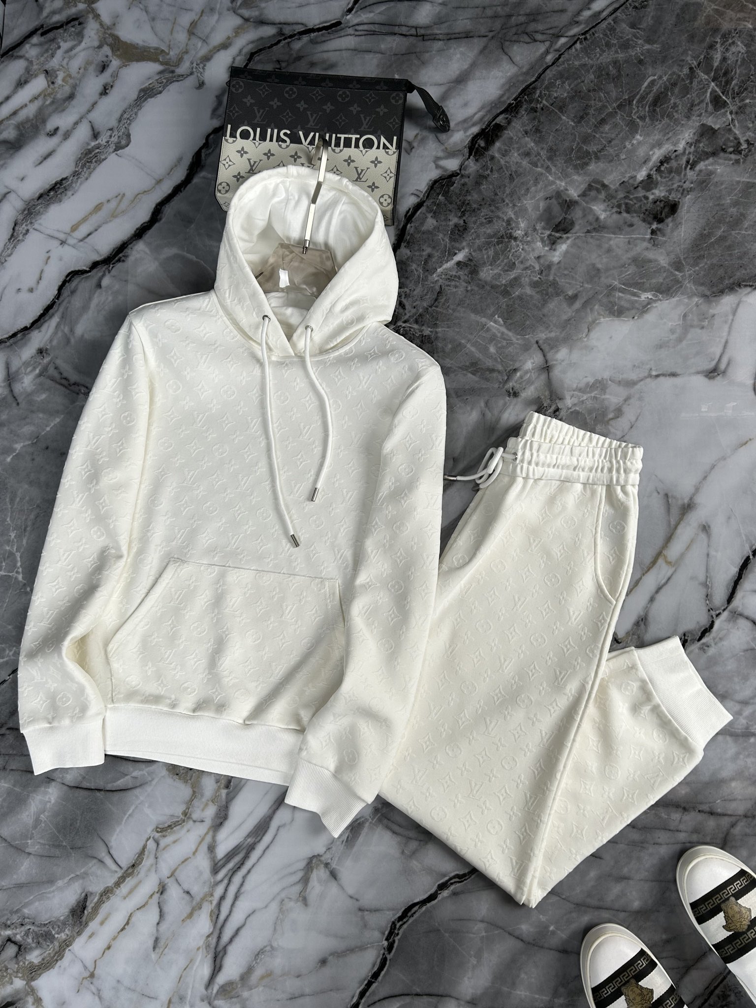 Louis Vuitton Designer
 Clothing Two Piece Outfits & Matching Sets AAA Replica Men Cotton Knitted Knitting Fall/Winter Collection Fashion Hooded Top