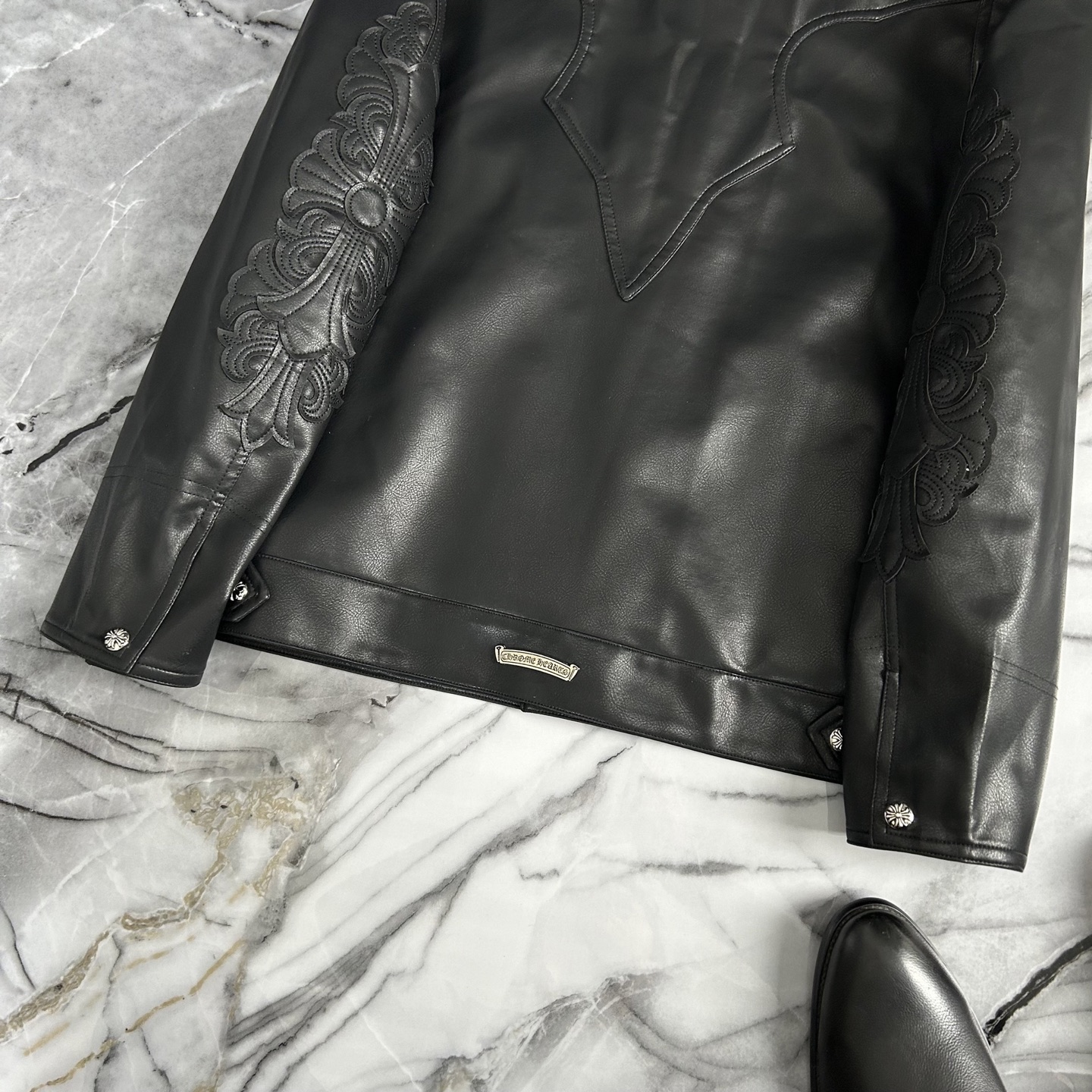 Luxurious Men’s Spring 2025 Collection: Monolithic Fabric, Stylish Tailoring, High-End Design - 图片 9