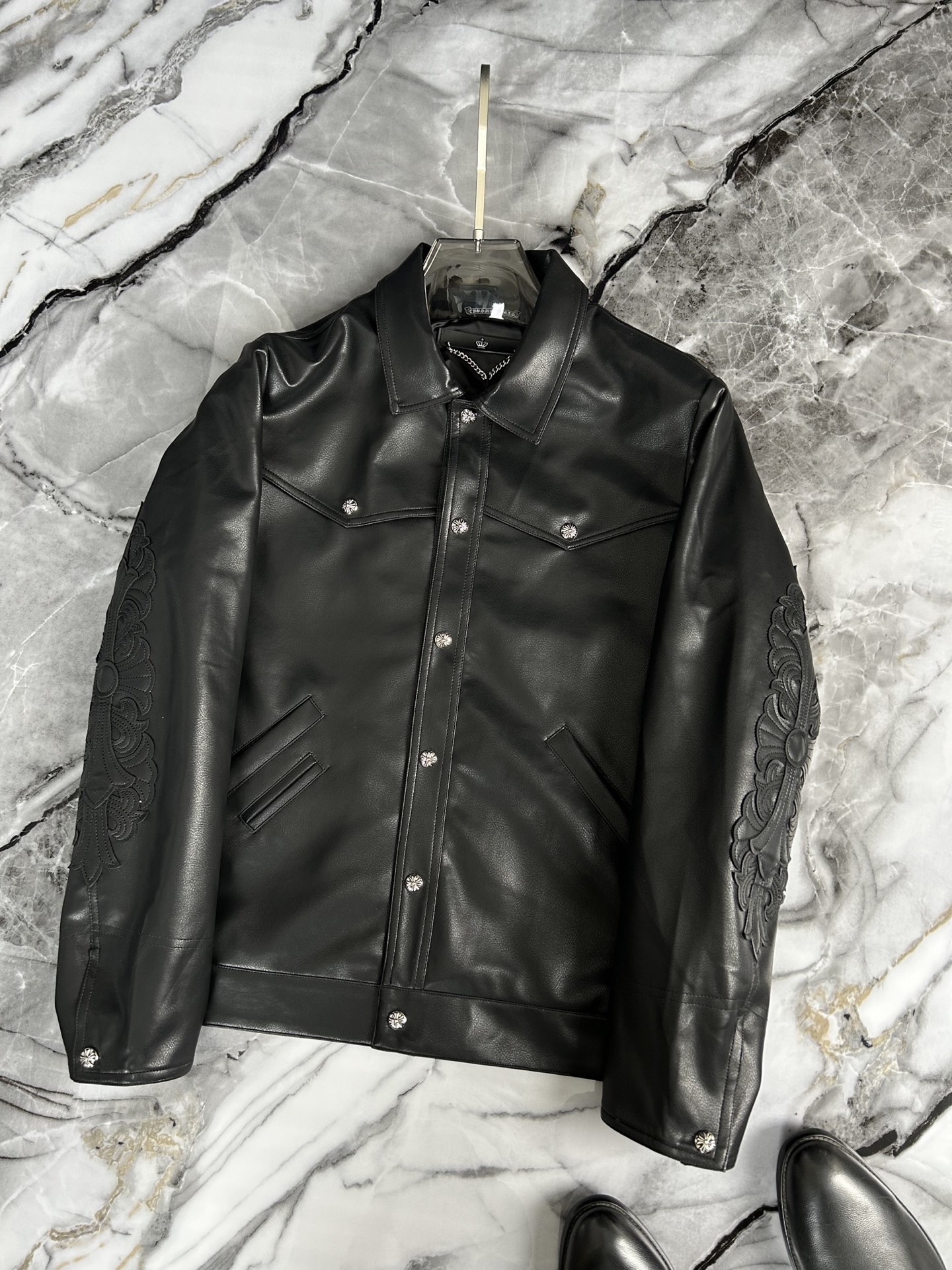 Luxurious Men’s Spring 2025 Collection: Monolithic Fabric, Stylish Tailoring, High-End Design - 图片 2