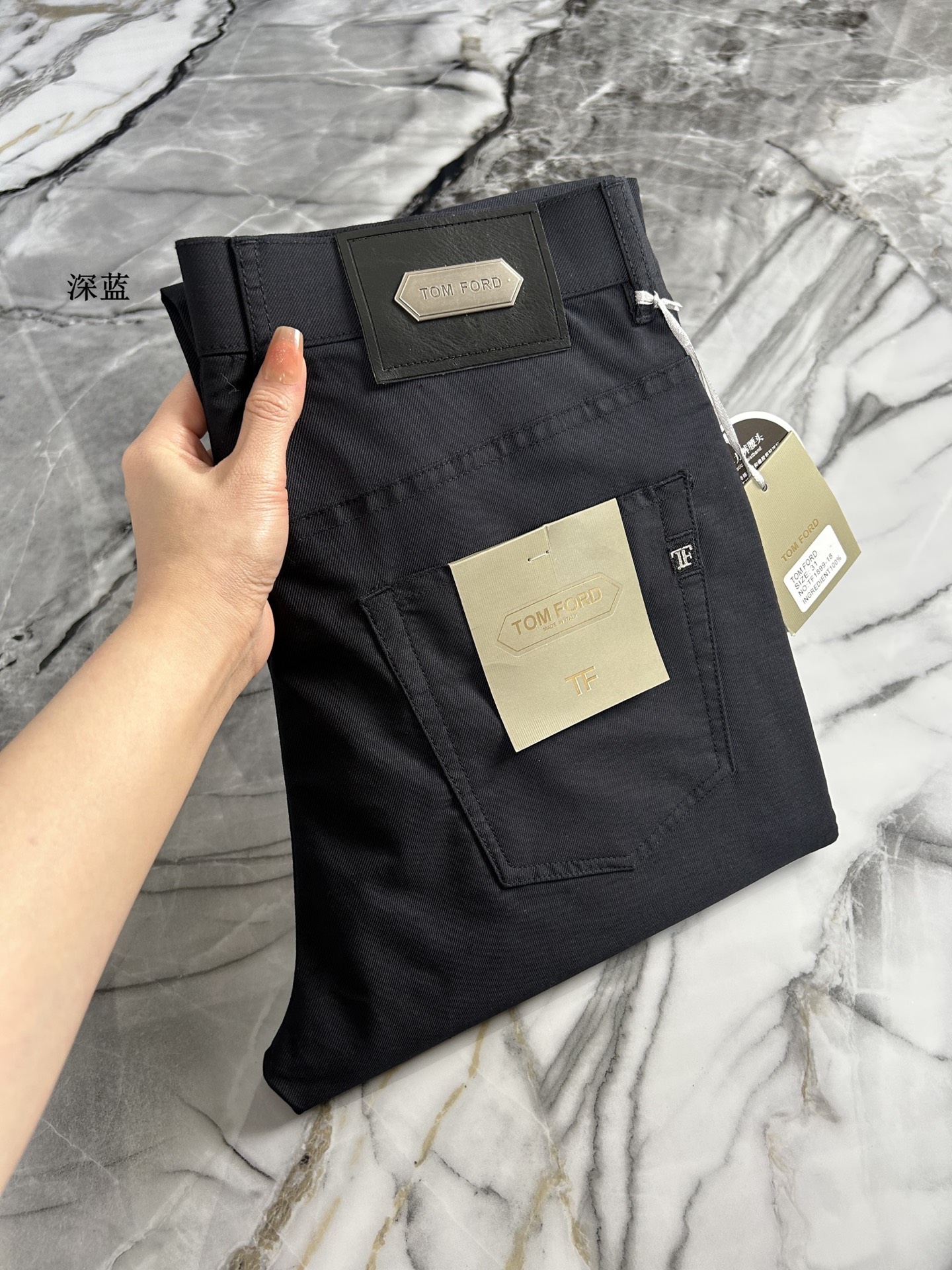 Luxury Men’s Pants Collection: High-End Style, Quality, and Design for 2025 - 图片 3