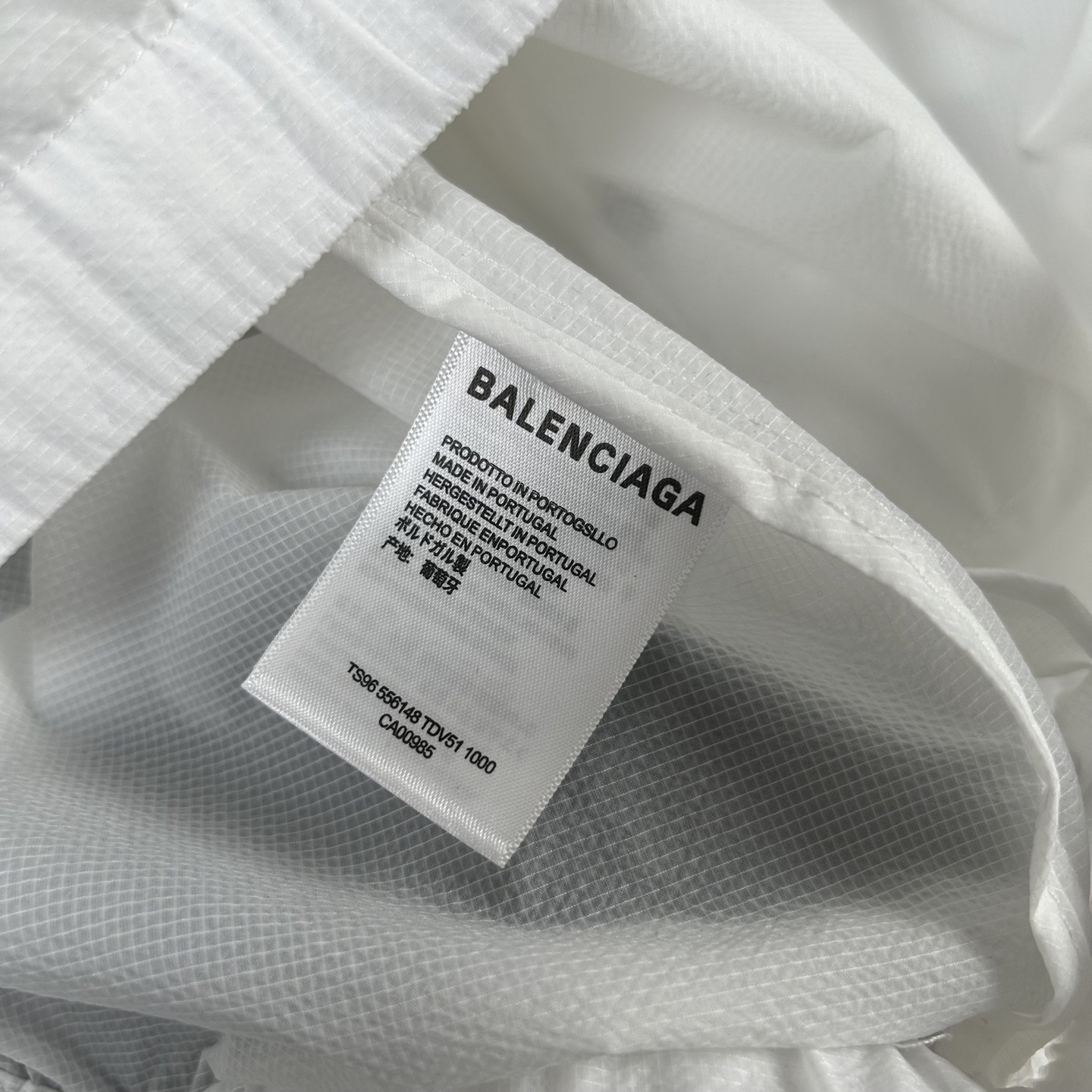 Balenciaga 2025 Limited Edition Outdoor Sunscreen Jackets for Men - 图片 9