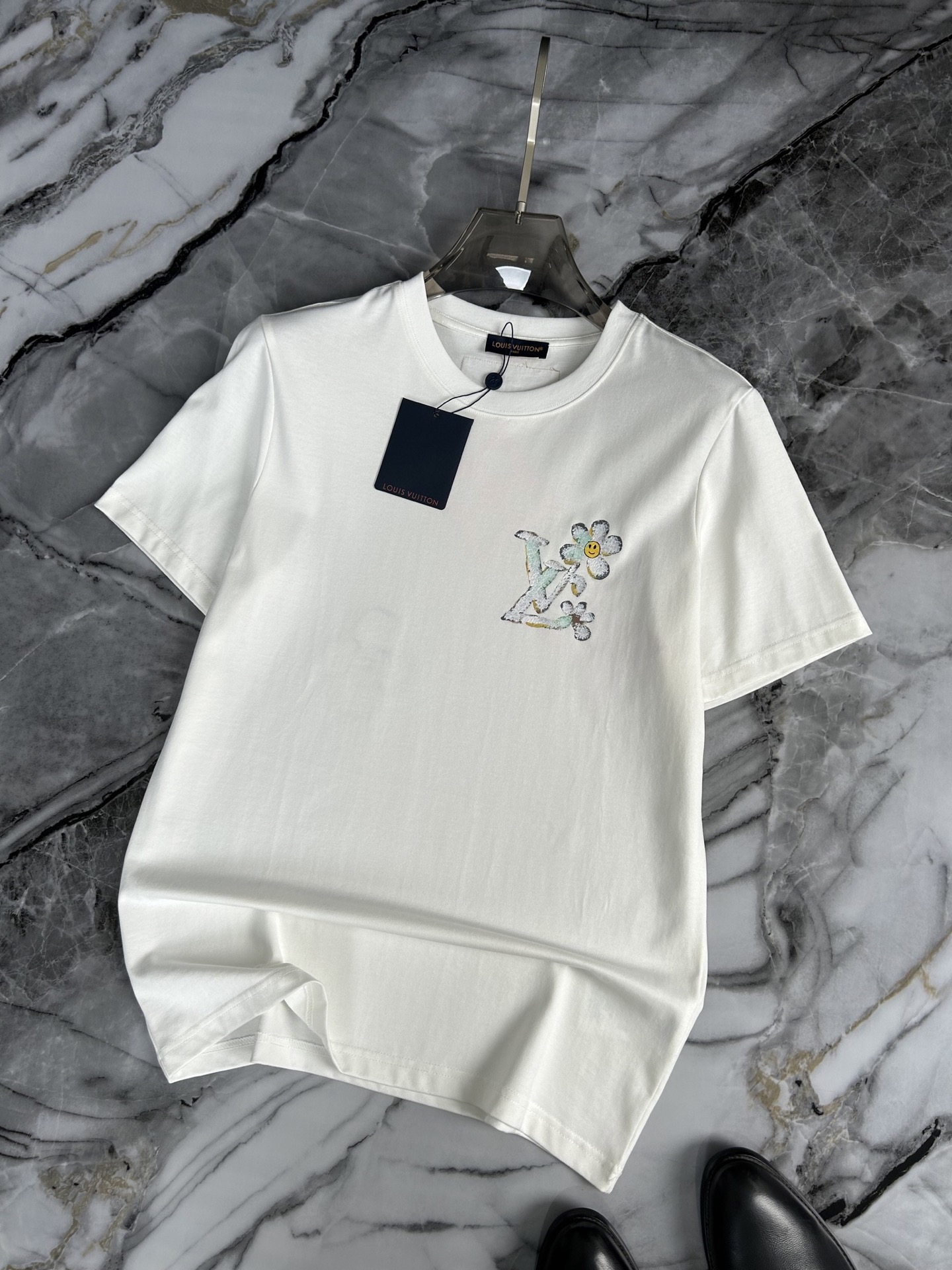 Louis Vuitton 2025 Spring T-Shirt, European Boutique Style, Fashionable, and Casual 4 i1754036638745 7857 0 2