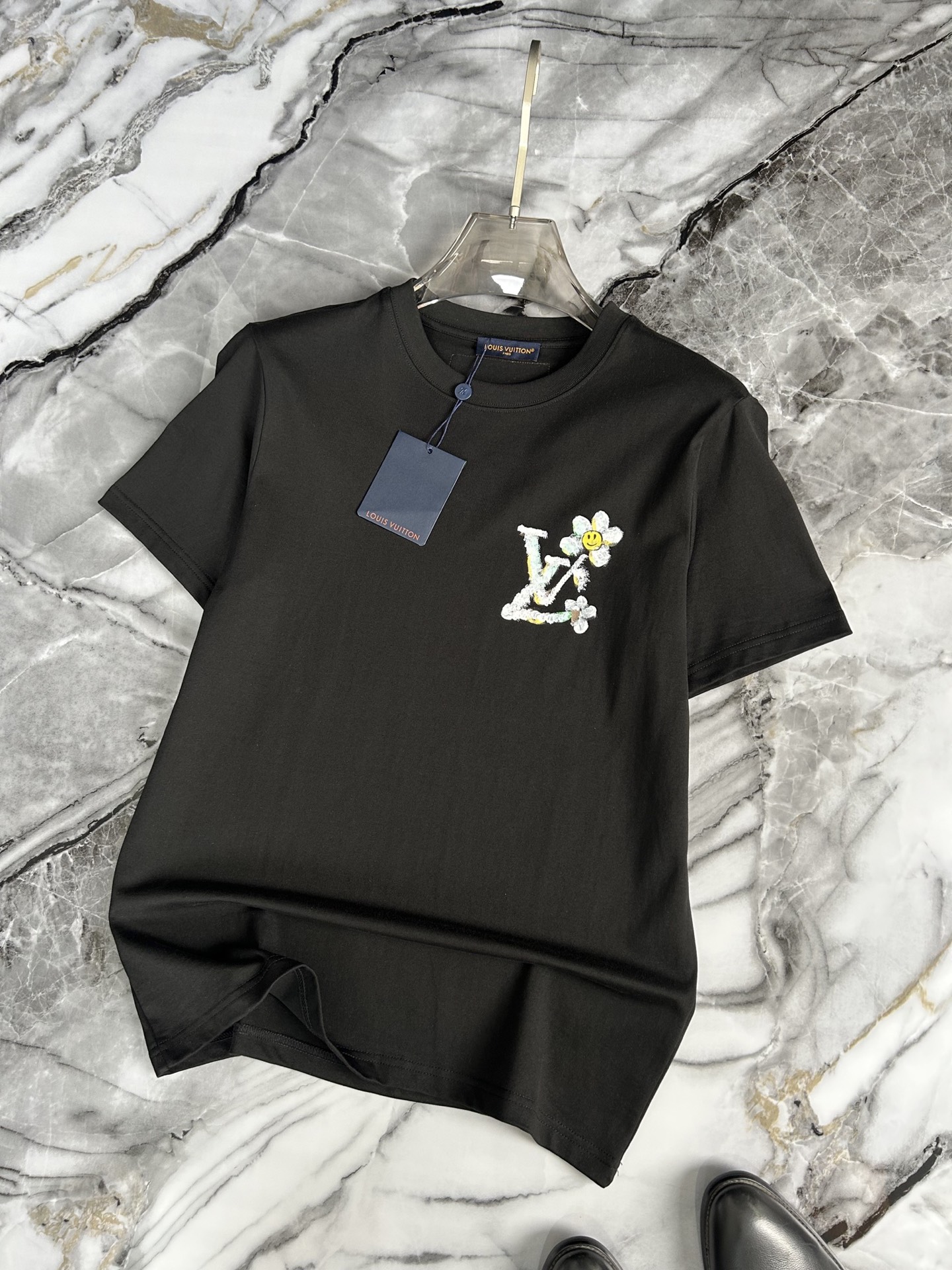 Louis Vuitton 2025 Spring T-Shirt, European Boutique Style, Fashionable, and Casual 3 i1754036638834 9227 0 1