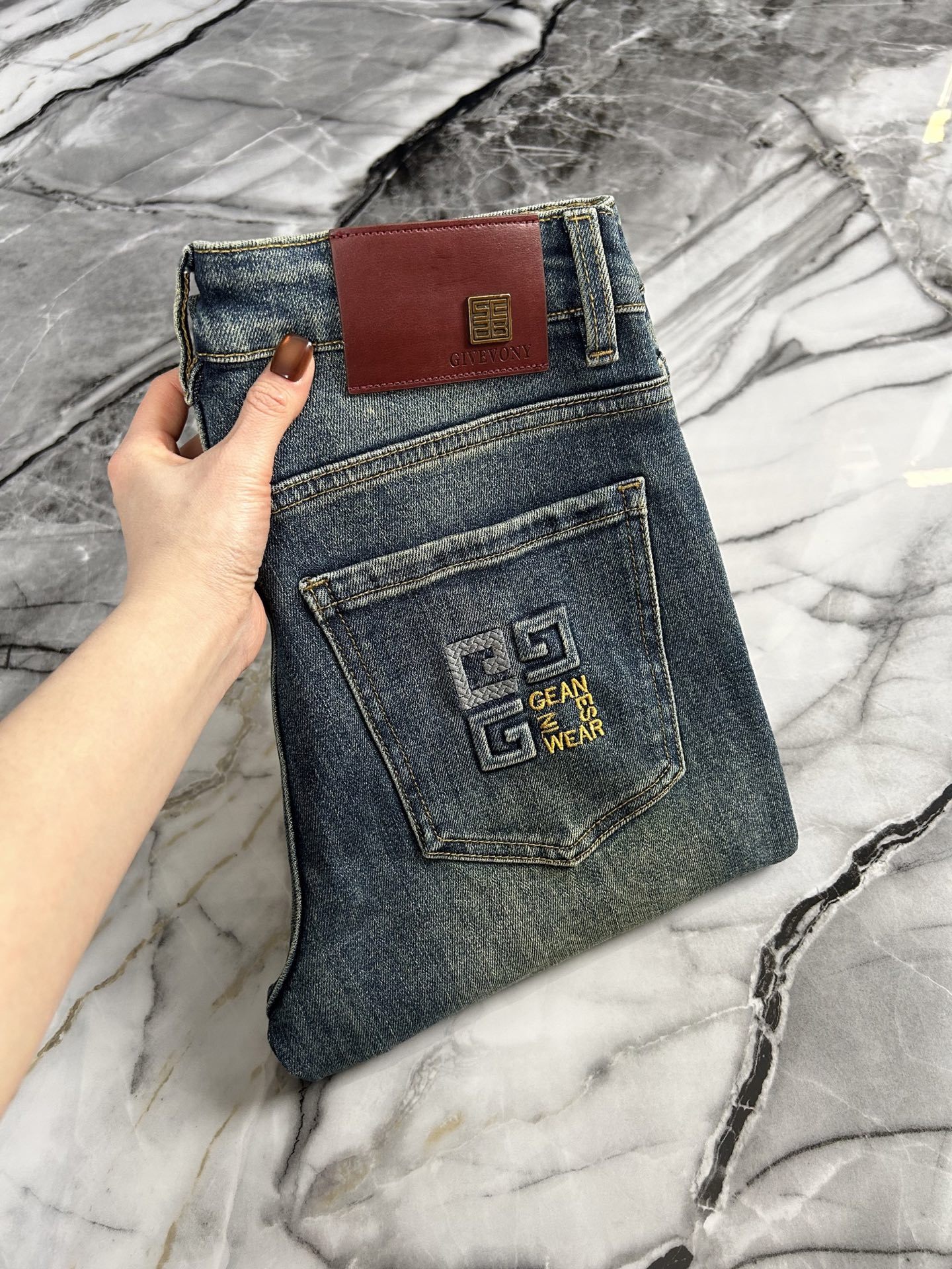 _d3Z9s8IUgsj_MIHDO_c_cbp9RZkBD1YD106muGA