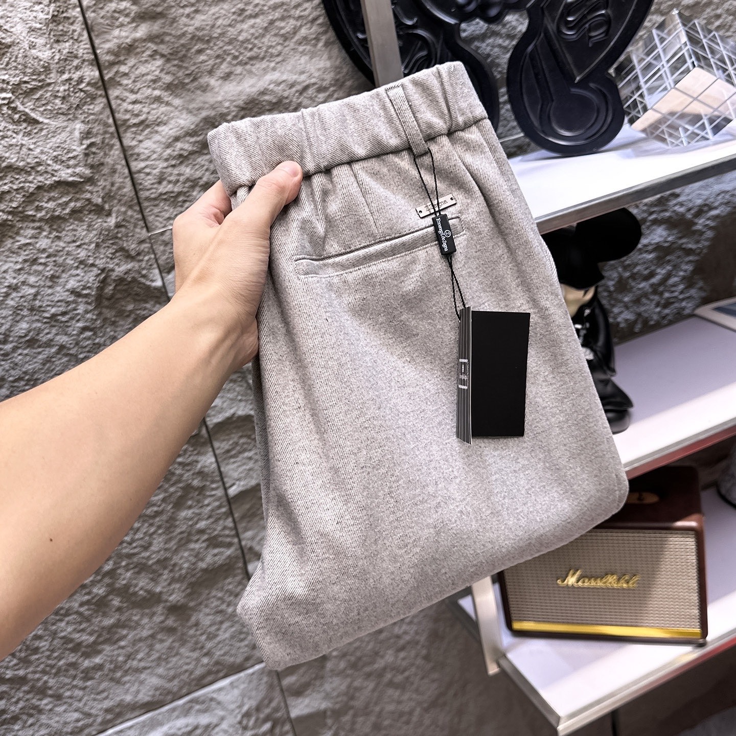 _dlq9s4u-X9jXv0CKkHNW5hOAJB6ch2UddI5G75g