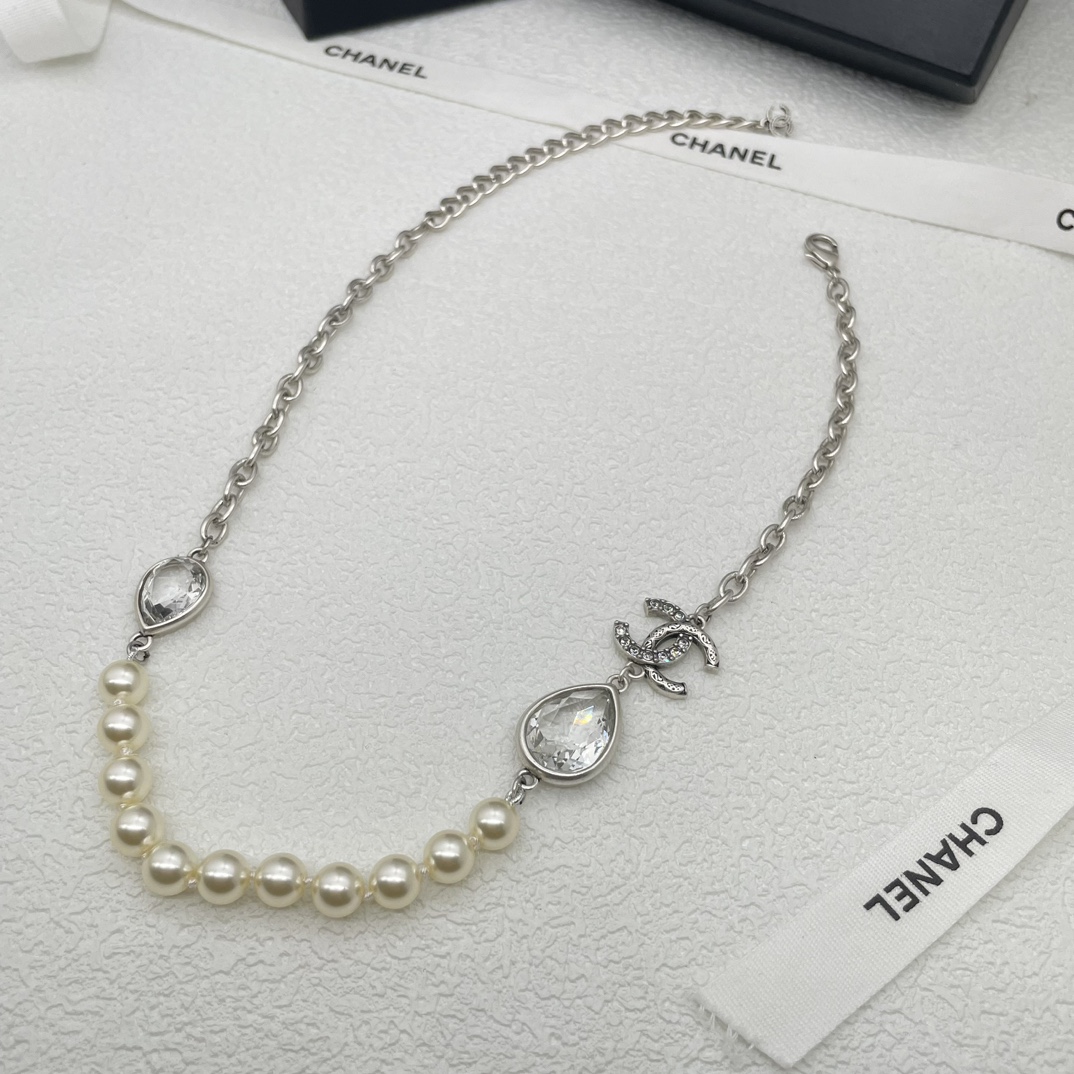 Chanel Jewelry Necklaces & Pendants