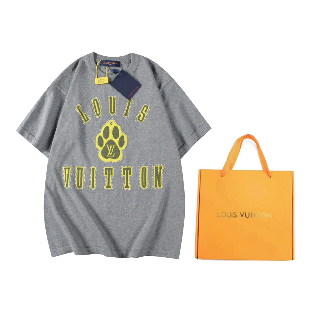 Louis Vuitton חולצת טי שרוול קצר אפורה עם הדפס לוגו וטביעת כף רגל של כלב 2 i1732804554 5866 3