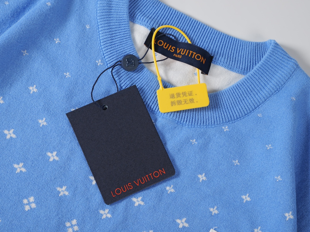Louis Vuitton Blue Snowflake Knit Short Sleeve T-Shirt - Unisex Design 5 i1733745577 1117 6