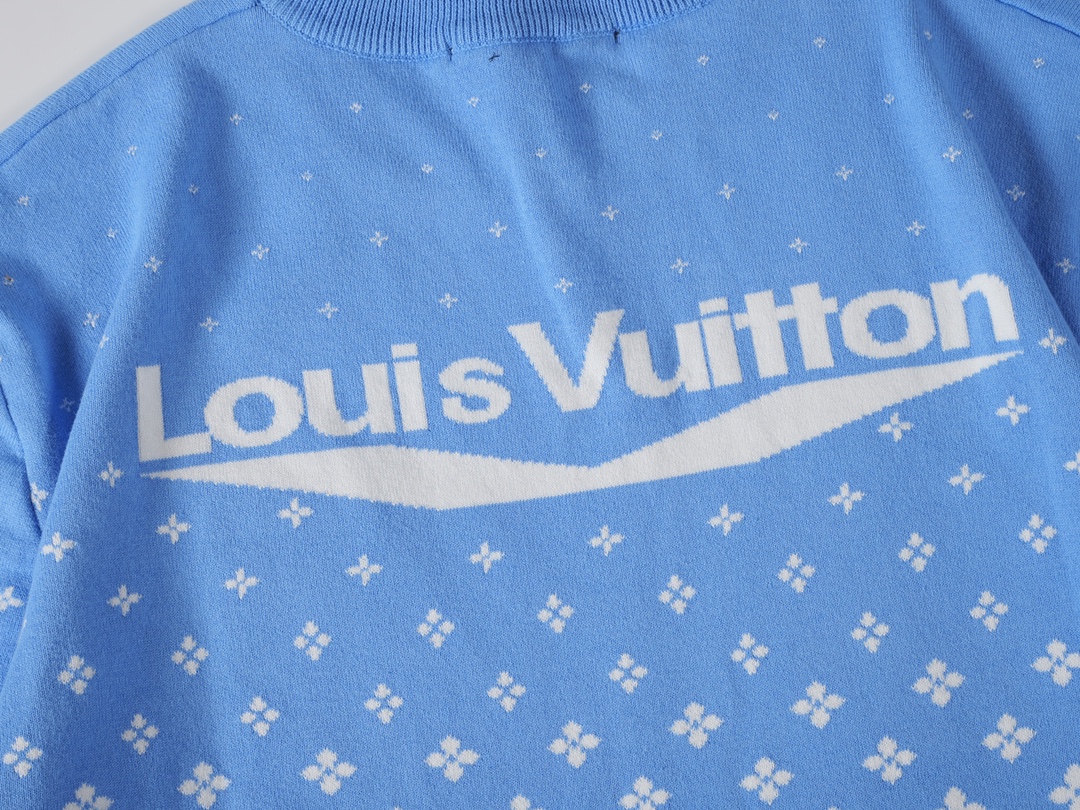 Louis Vuitton Blue Snowflake Knit Short Sleeve T-Shirt - Unisex Design 7 i1733745577 711 2