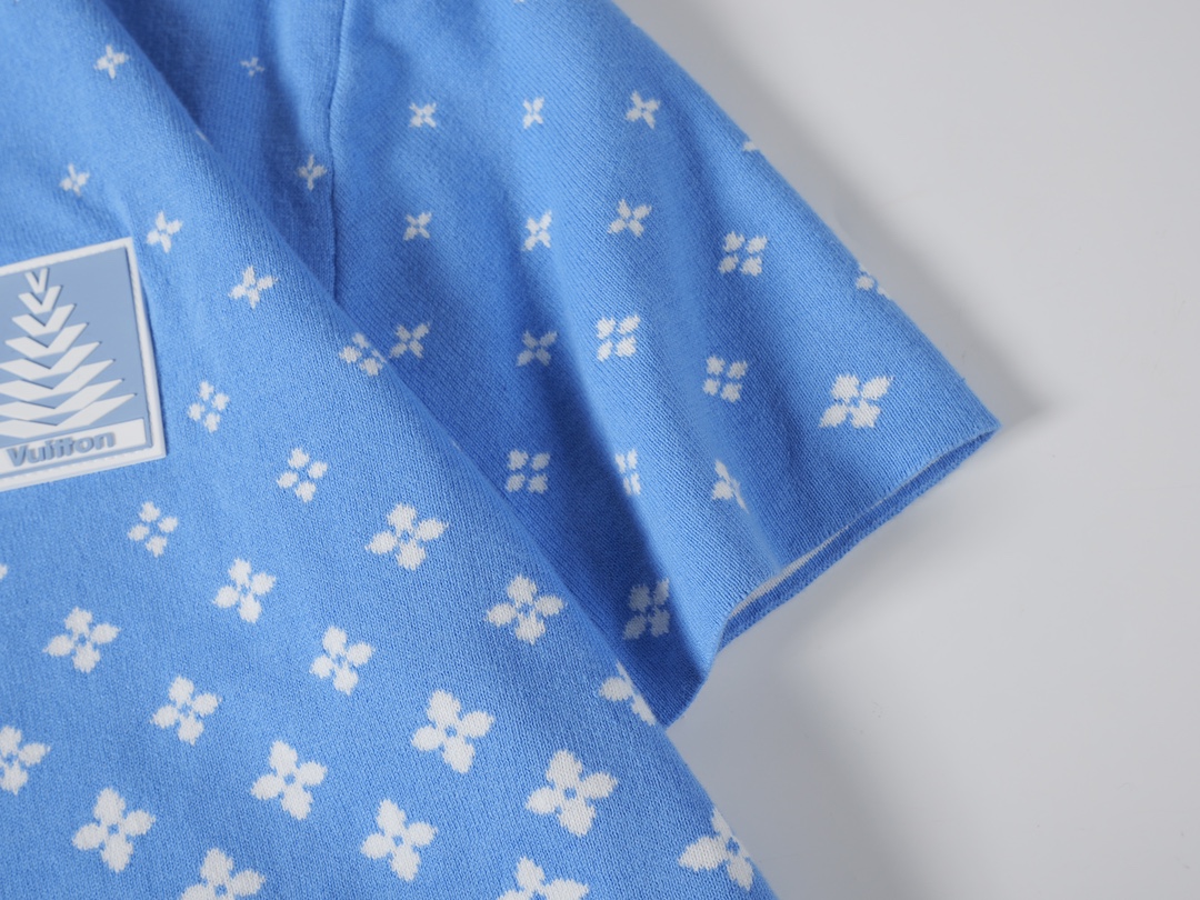 Louis Vuitton Blue Snowflake Knit Short Sleeve T-Shirt - Unisex Design 8 i1733745577 9111 4