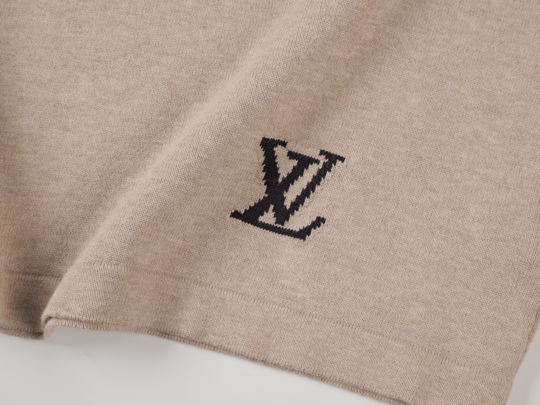 神版） Louis Vuitton 2025新款 字母图案短袖