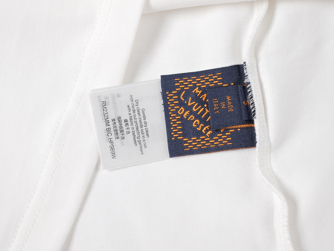 顶级） Louis Vuitton 2025新款 菲董设计秀场员工服印花短袖