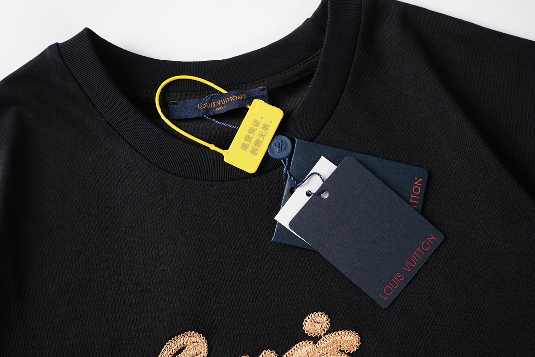 Louis Vuitton 2025新款 刺绣字母短袖