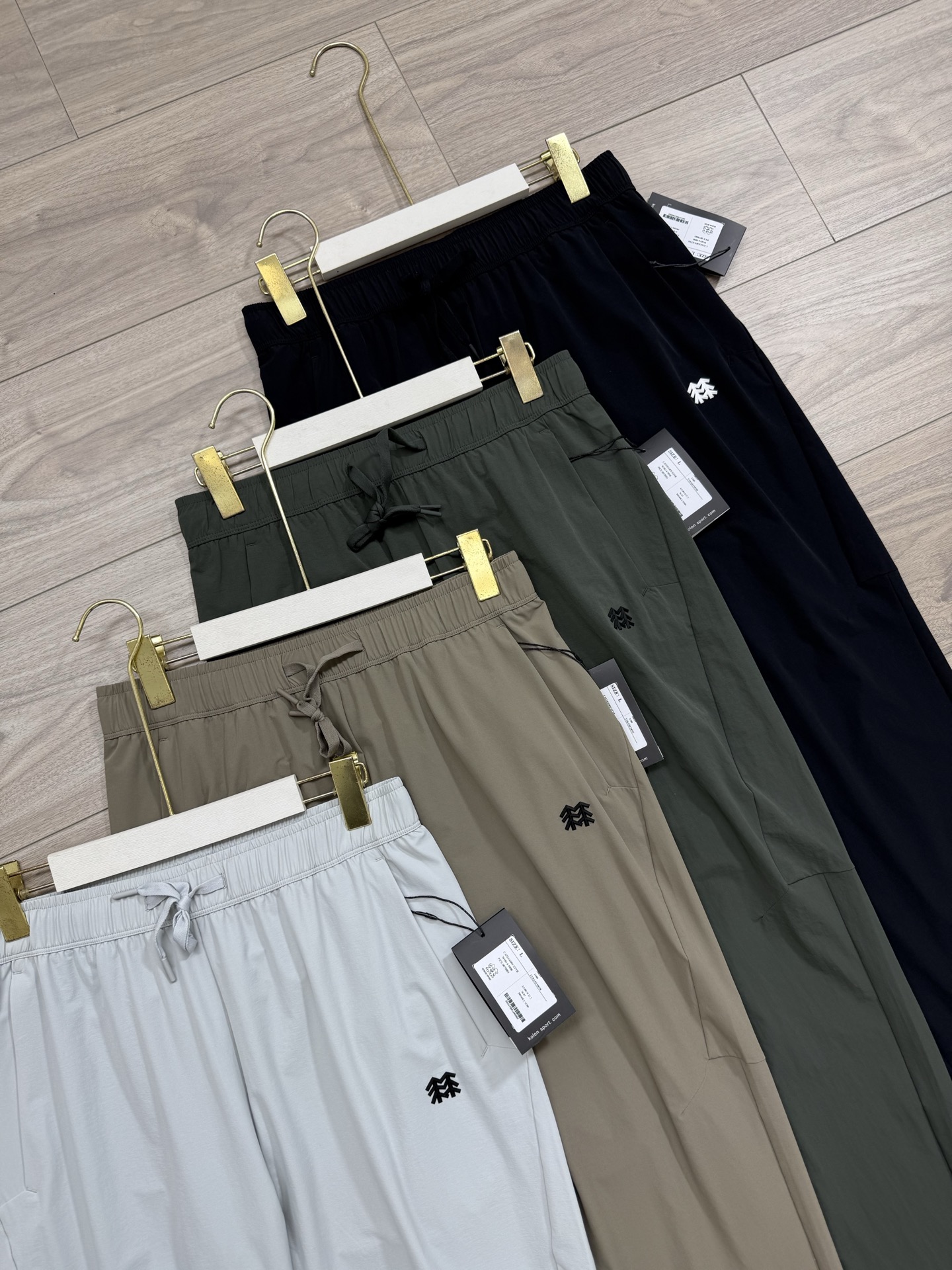 Alternative view of Pants 04522