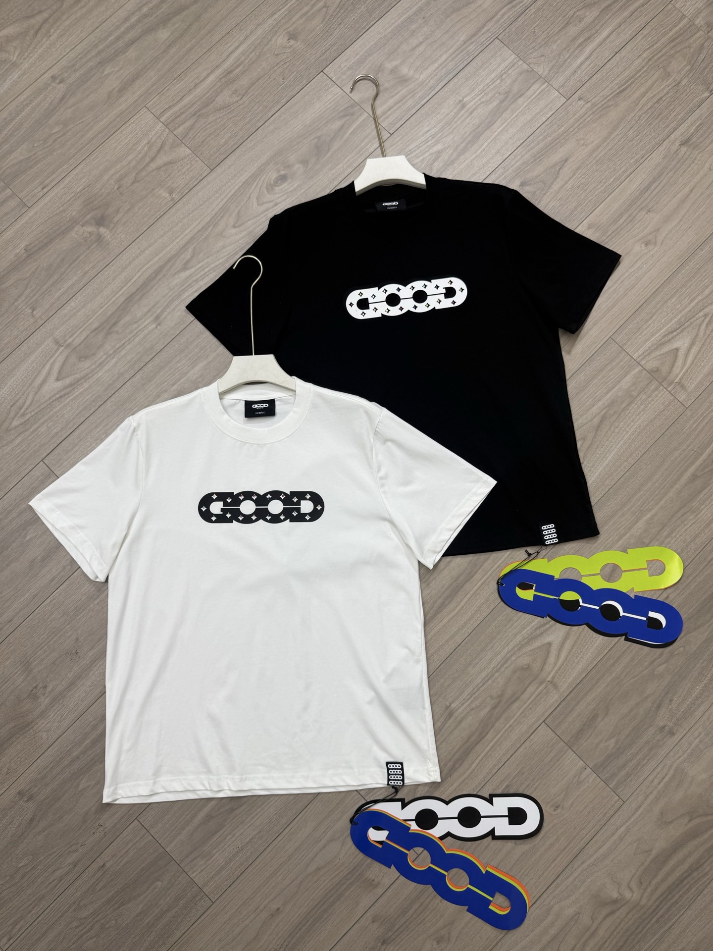 Alternative view of T-Shirt 04550